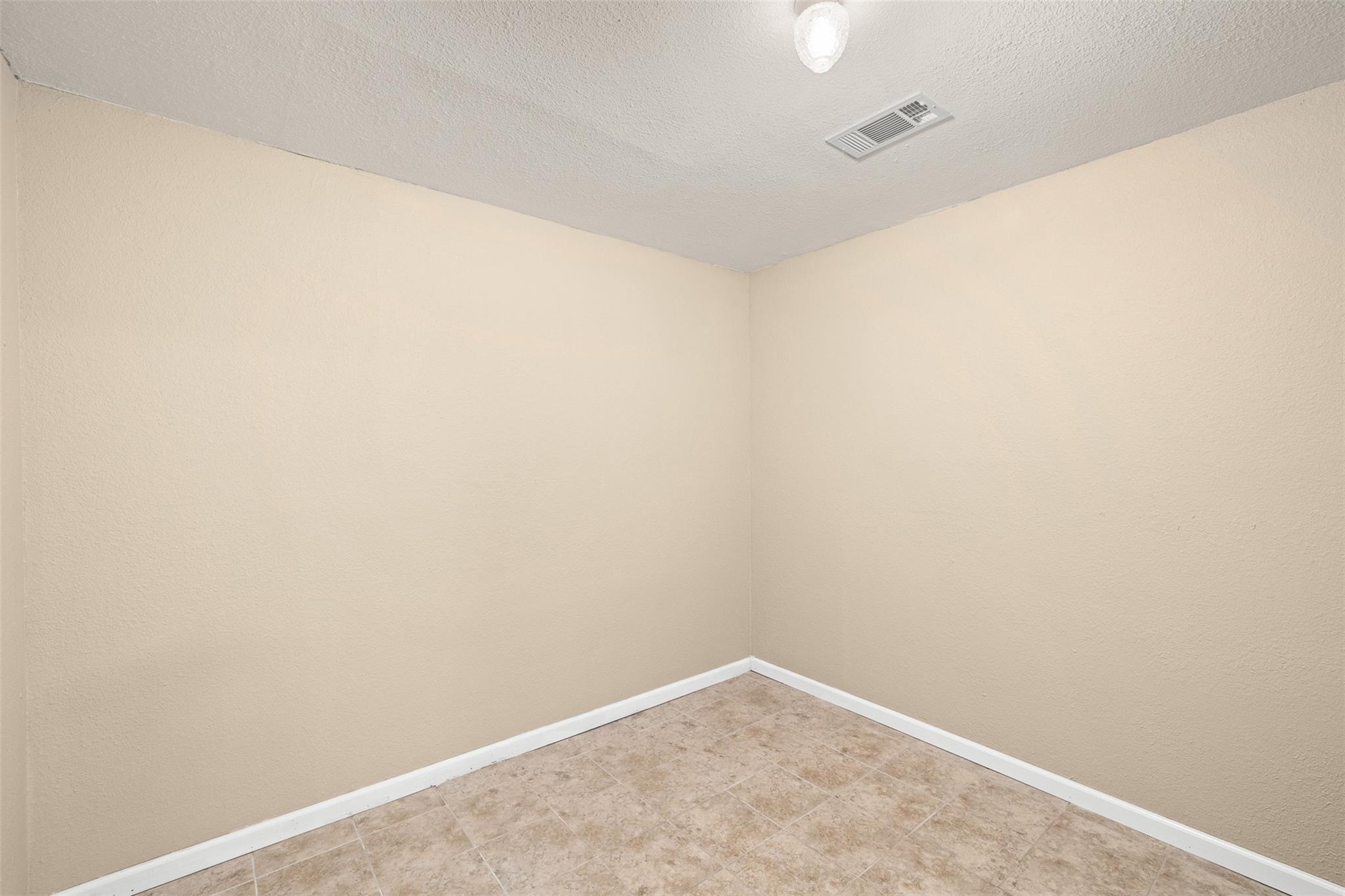 1306 W Cameron Ave