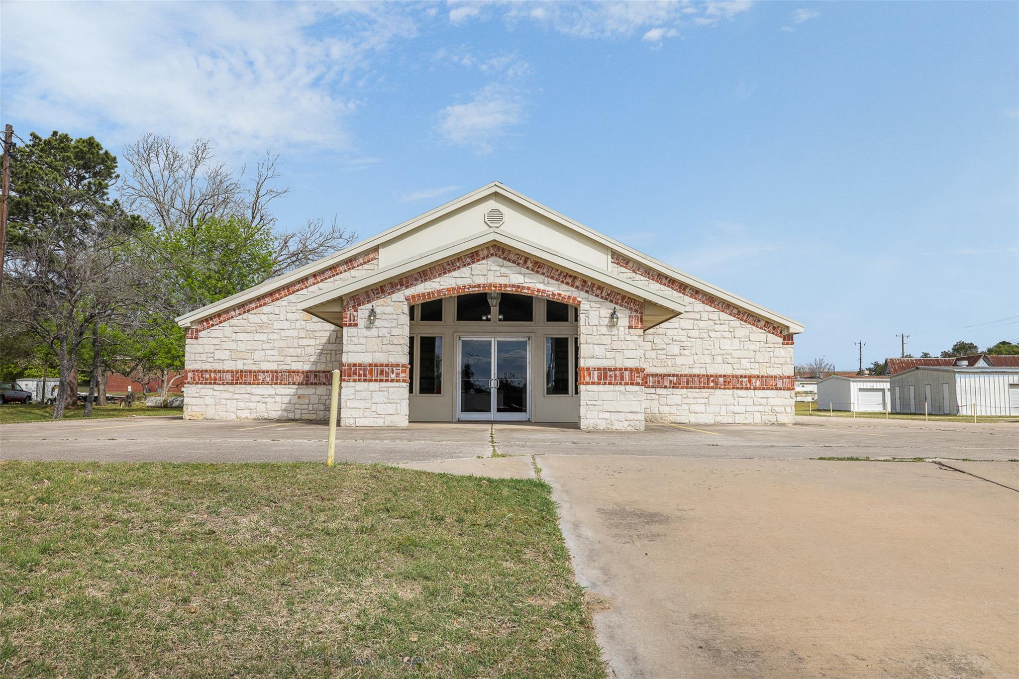 1306 W Cameron Ave