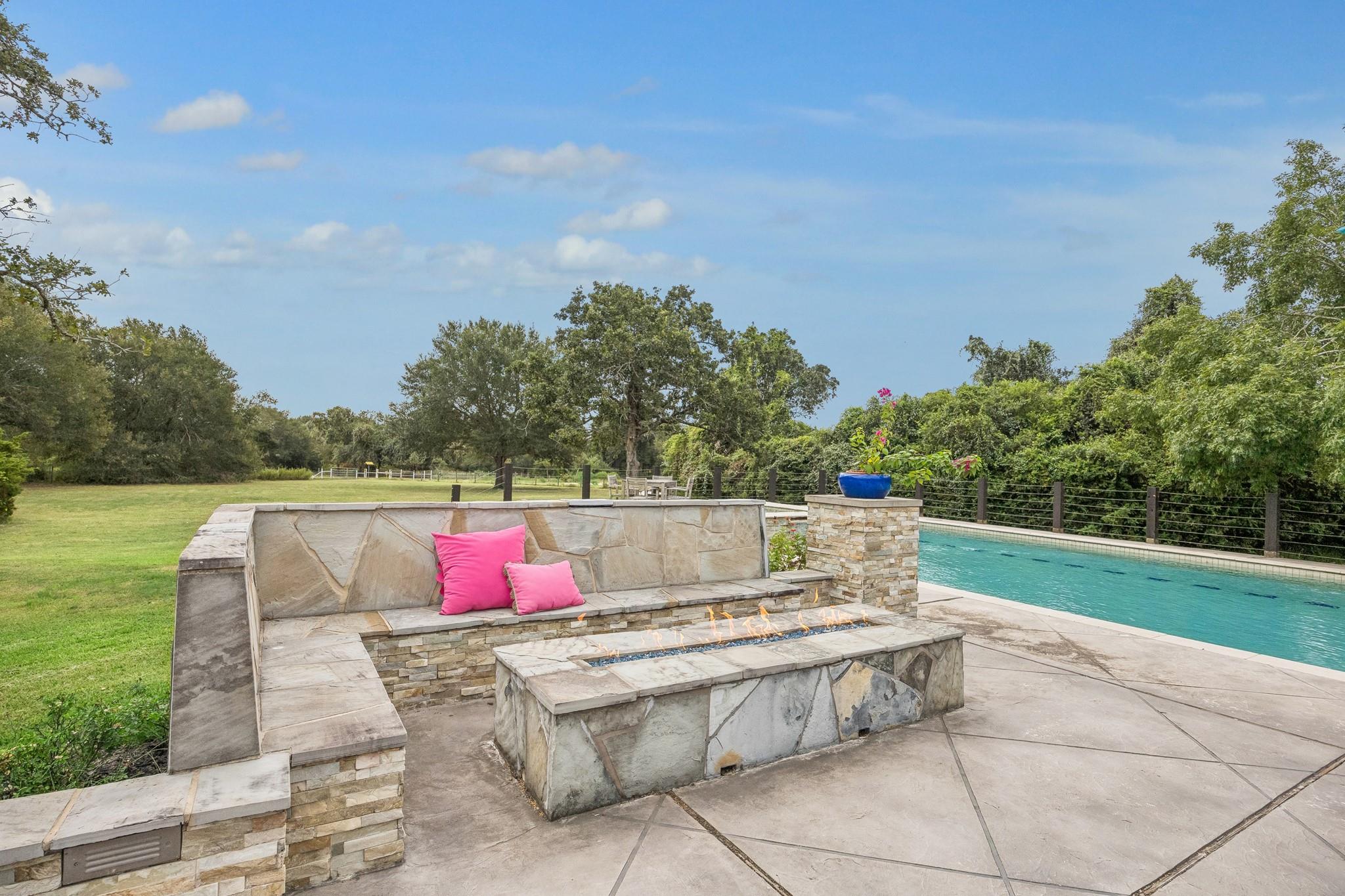 440 Piney Creek Road Road