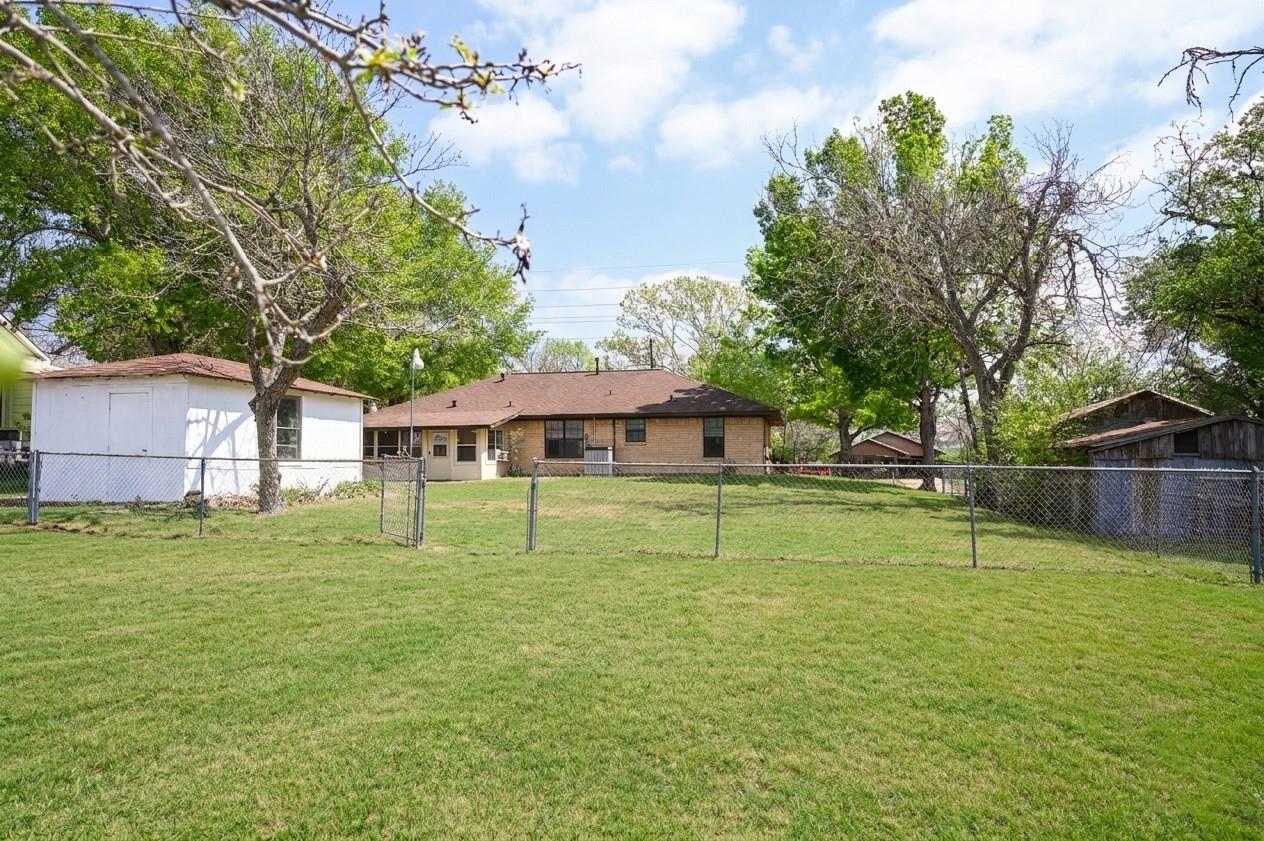 713 Burleson Street