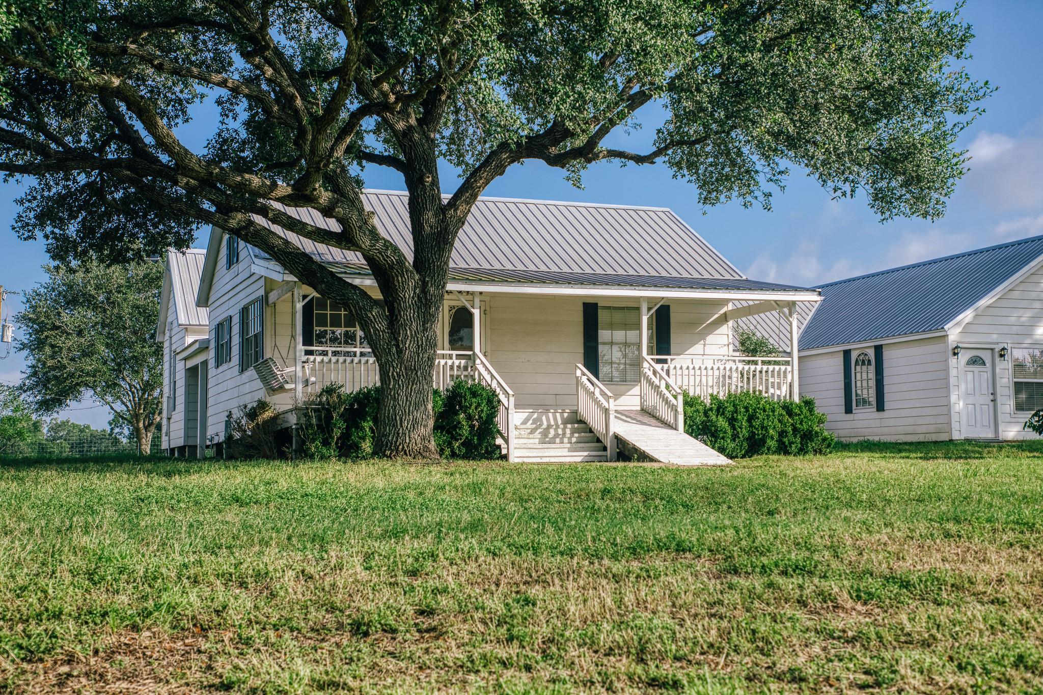 2734 Blue Hole Road