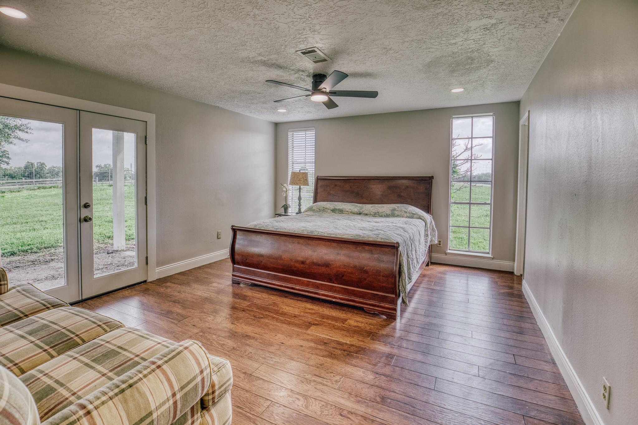 2734 Blue Hole Road