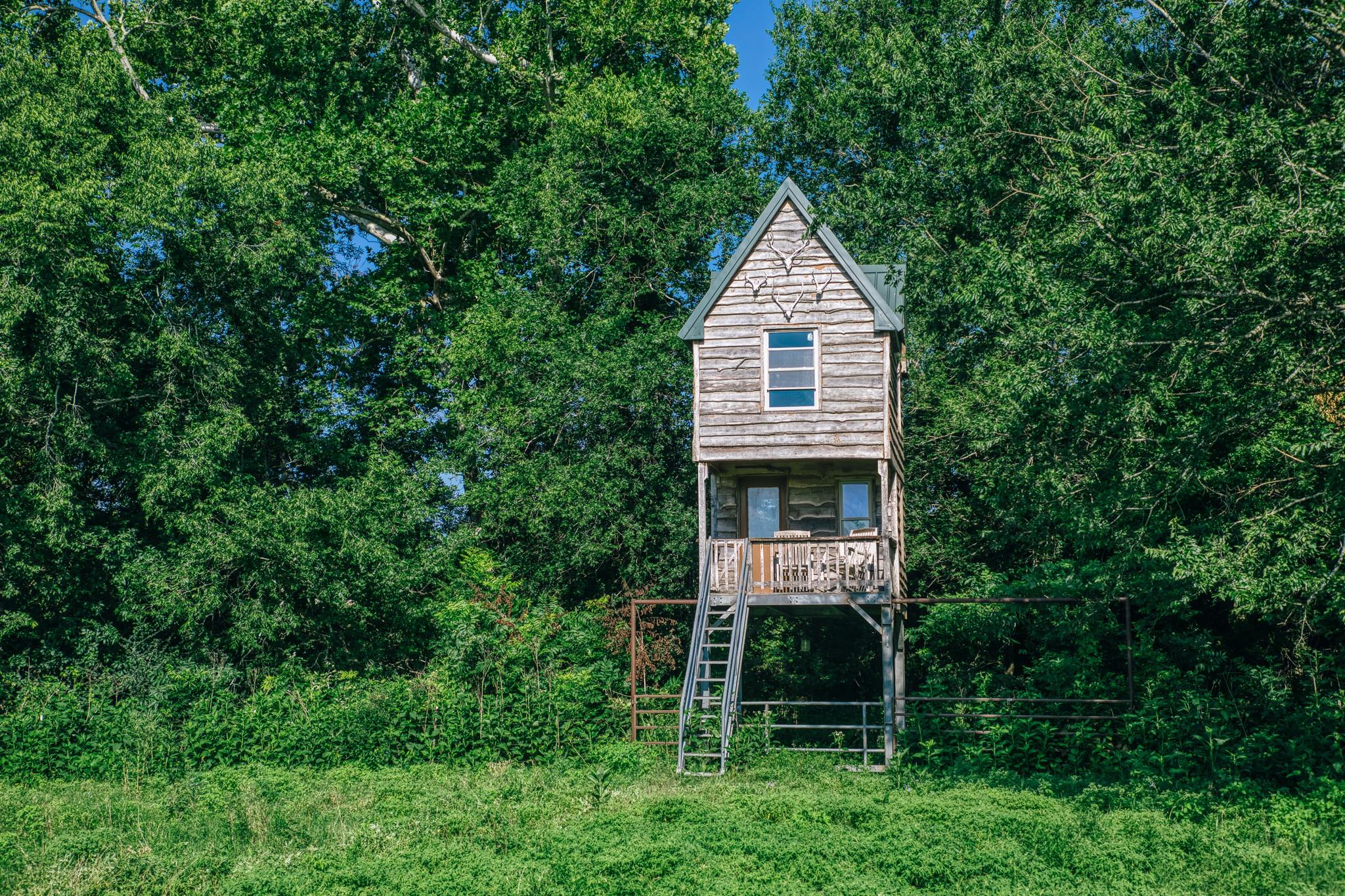 2734 Blue Hole Road