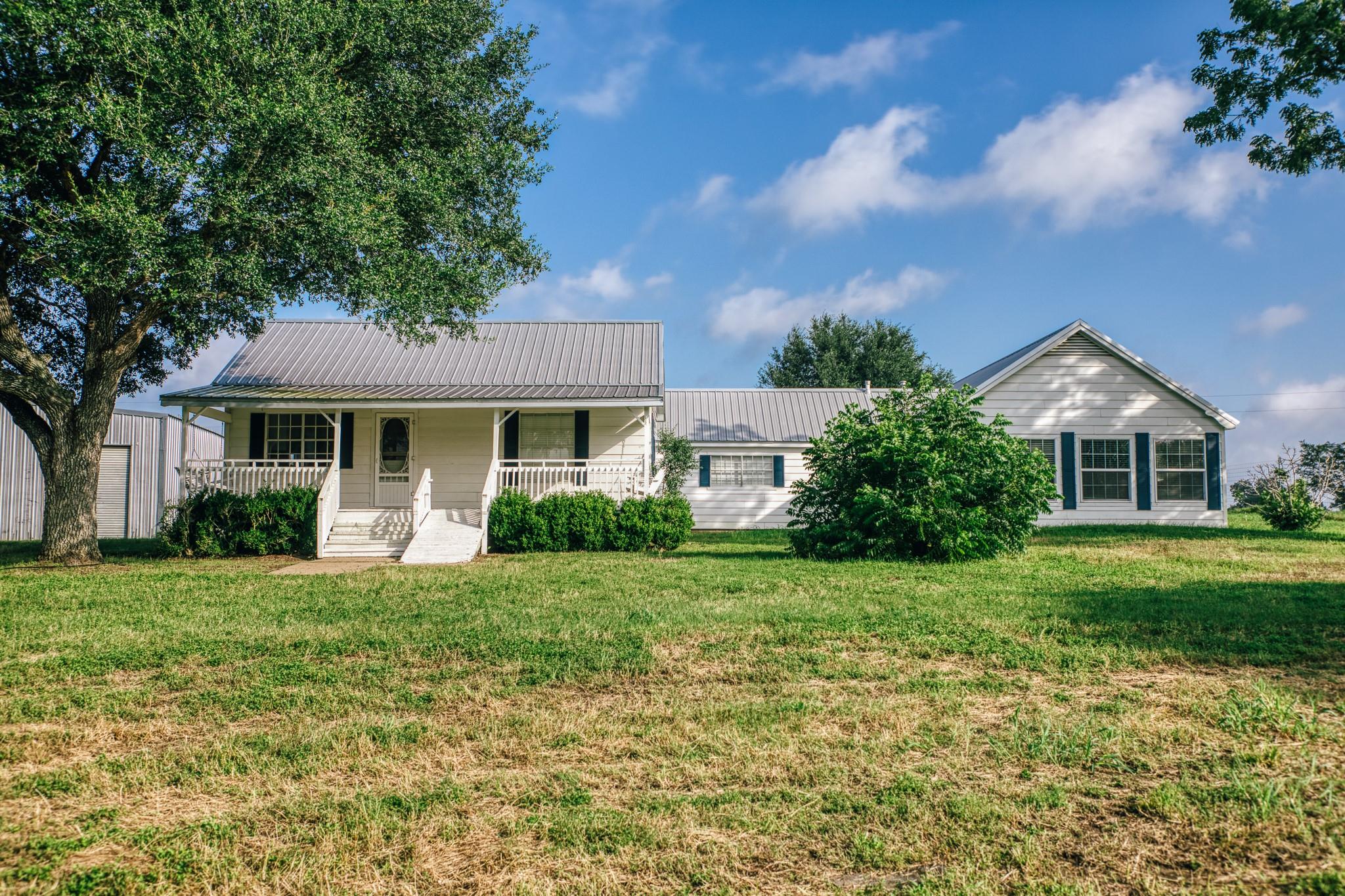 2734 Blue Hole Road