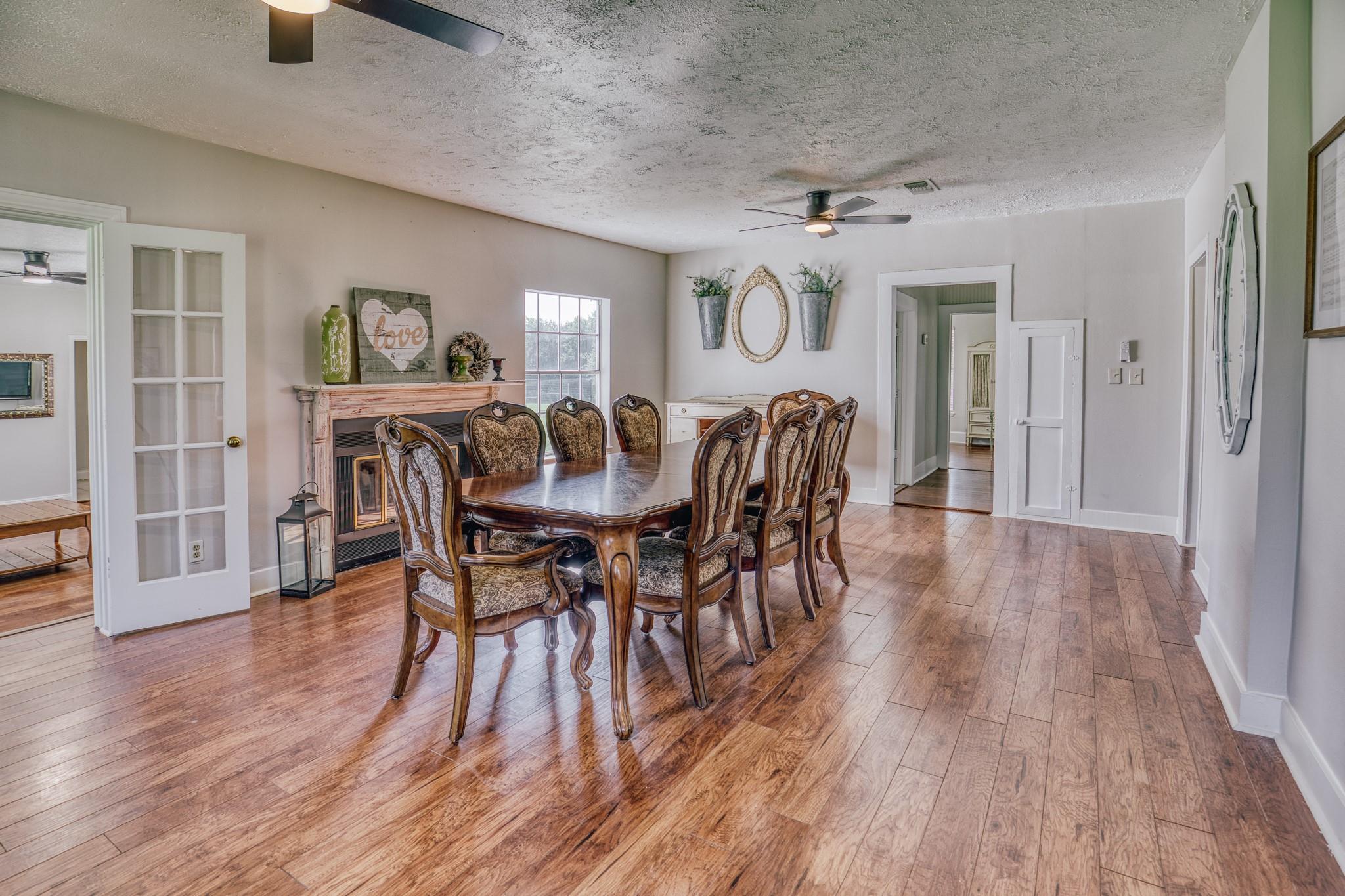 2734 Blue Hole Road
