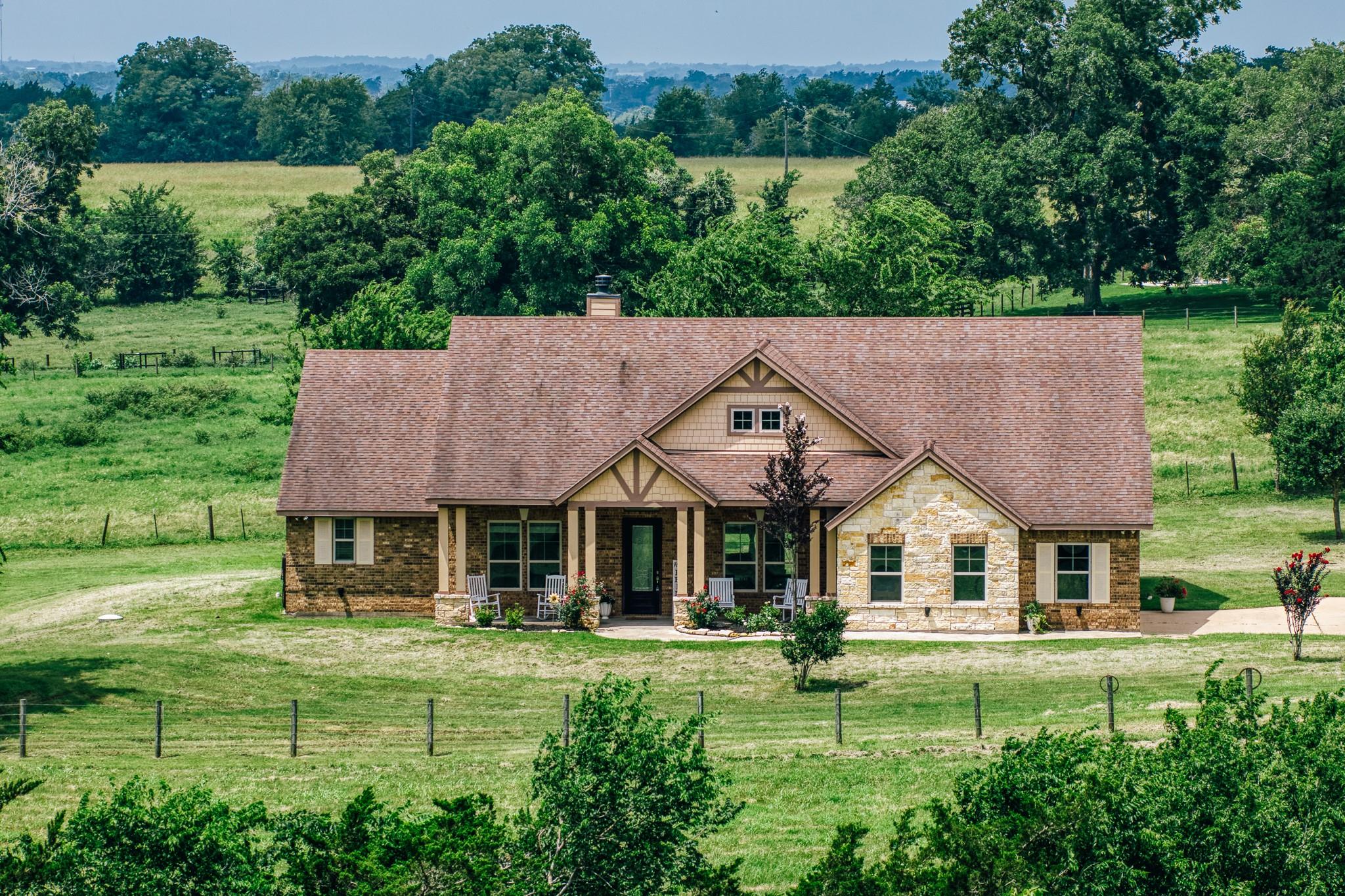 1813 Cemetery Road