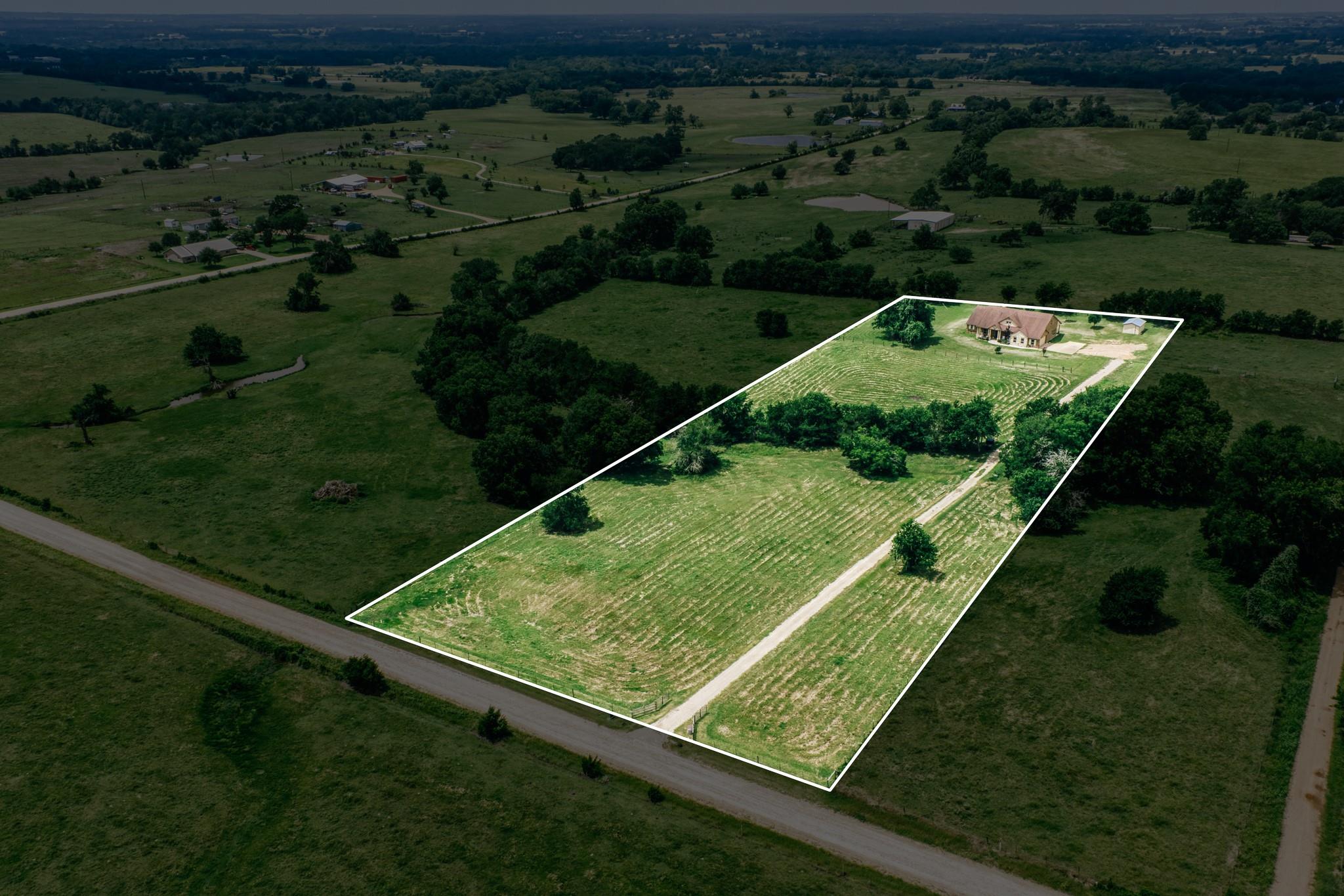 1813 Cemetery Road