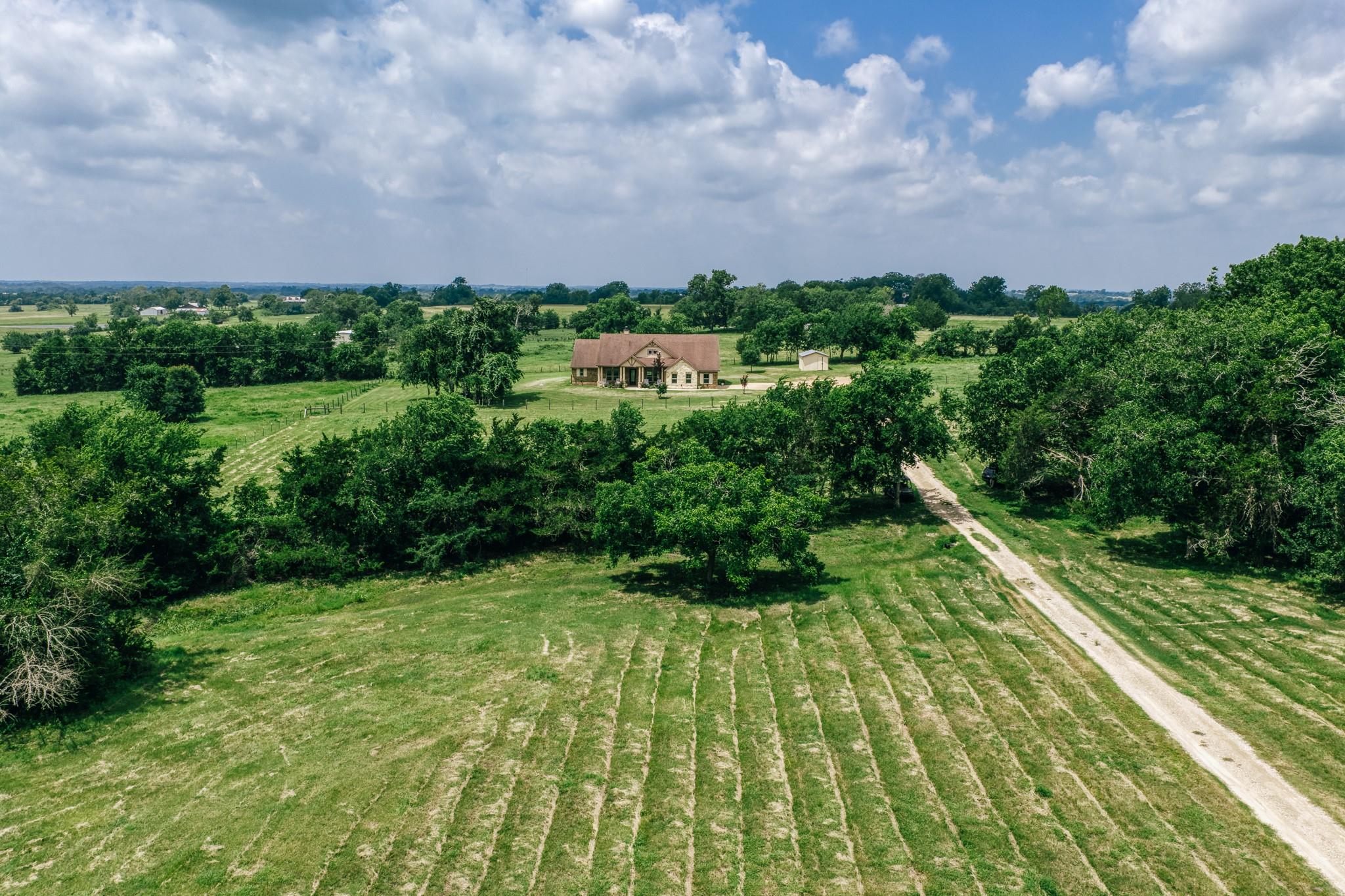 1813 Cemetery Road