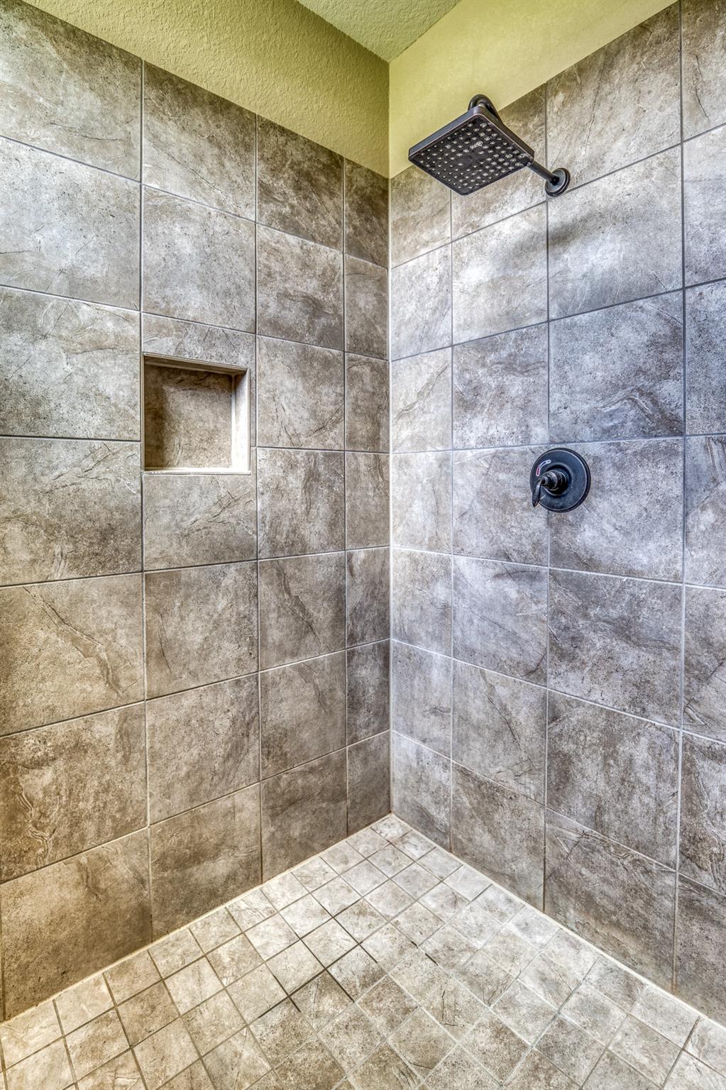 586 Ruby Drive