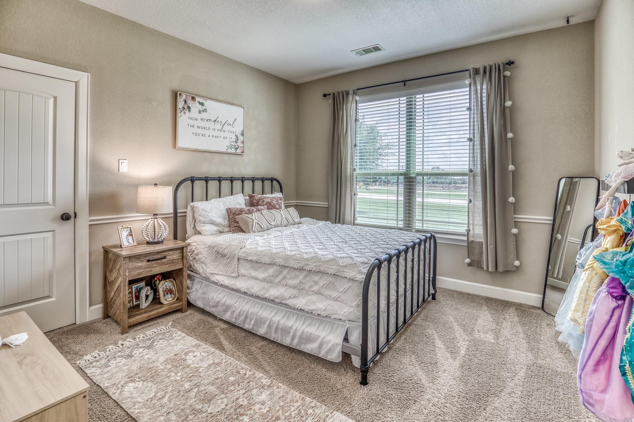 586 Ruby Drive