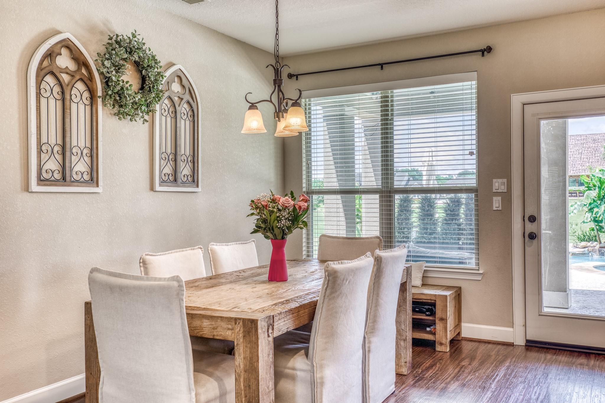 586 Ruby Drive
