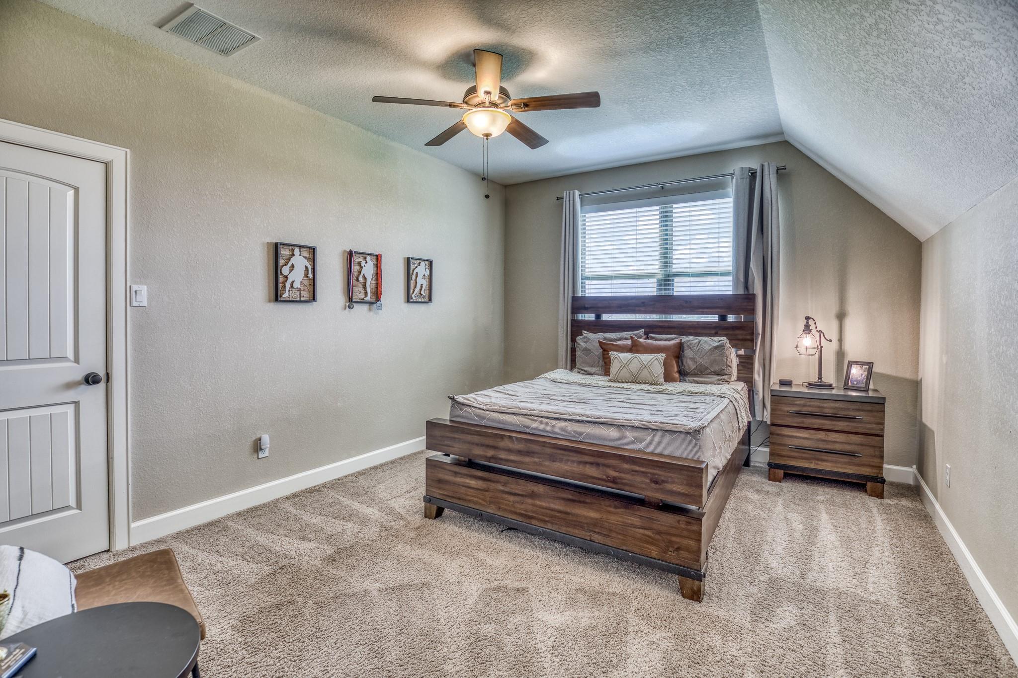 586 Ruby Drive