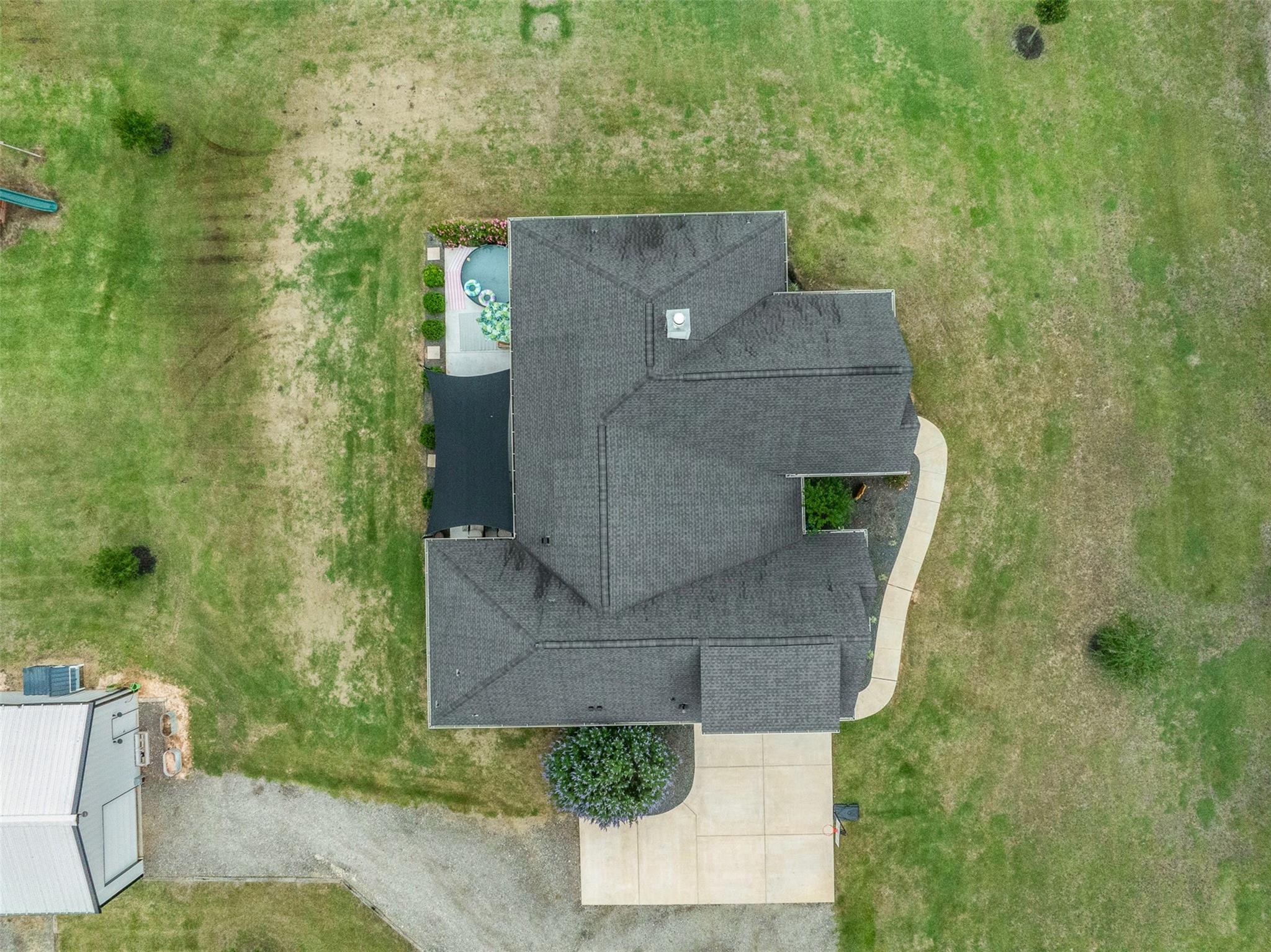 9075 Loop Road