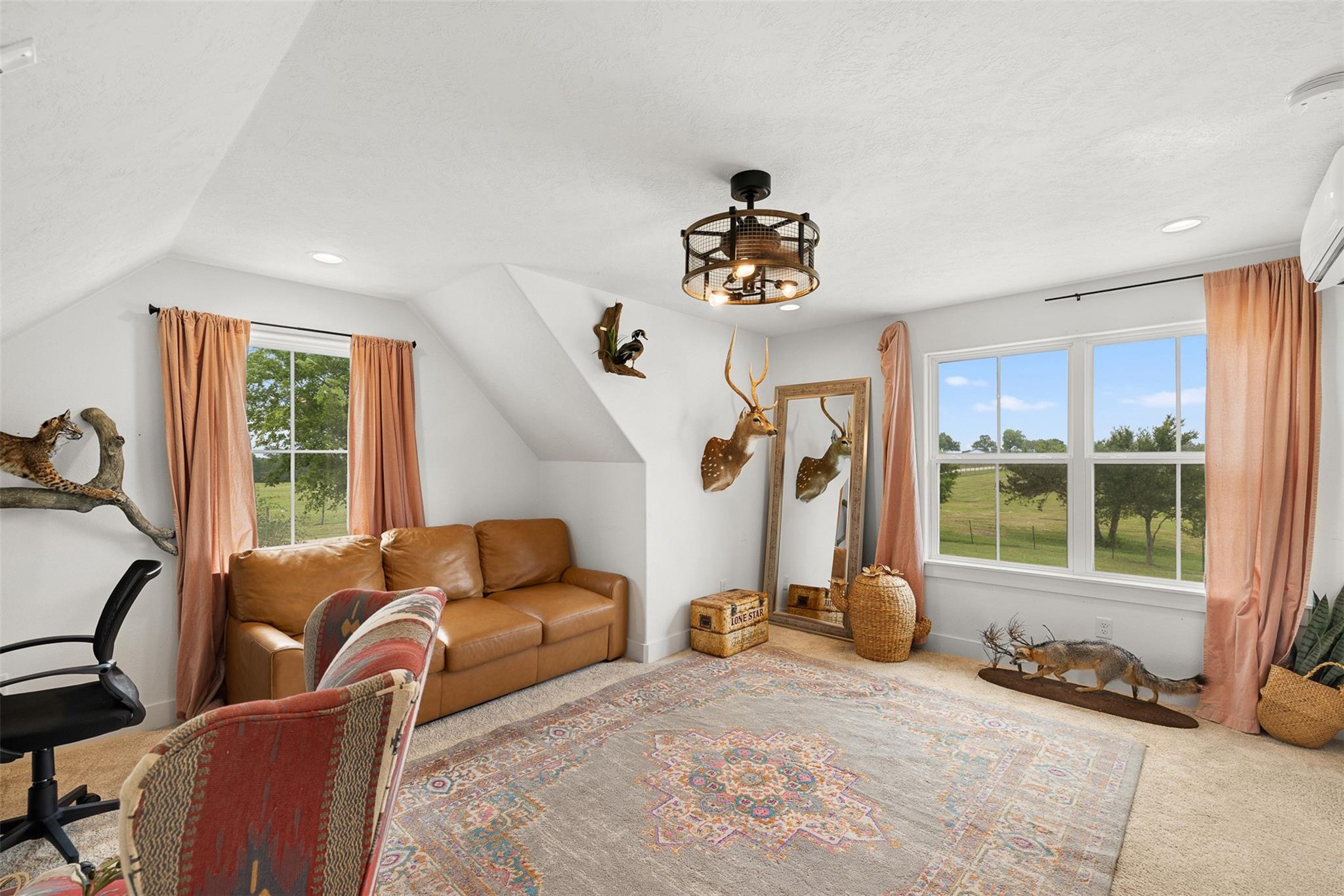 9075 Loop Road