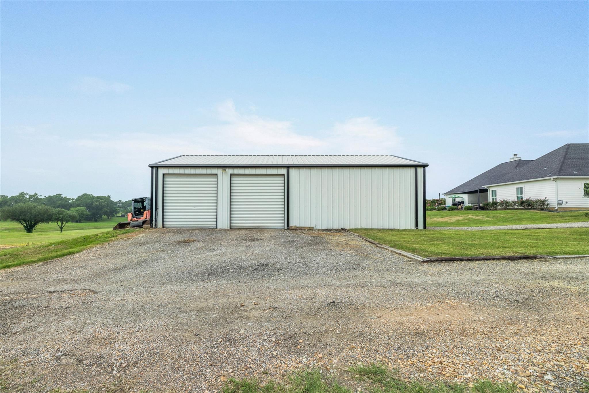 9075 Loop Road