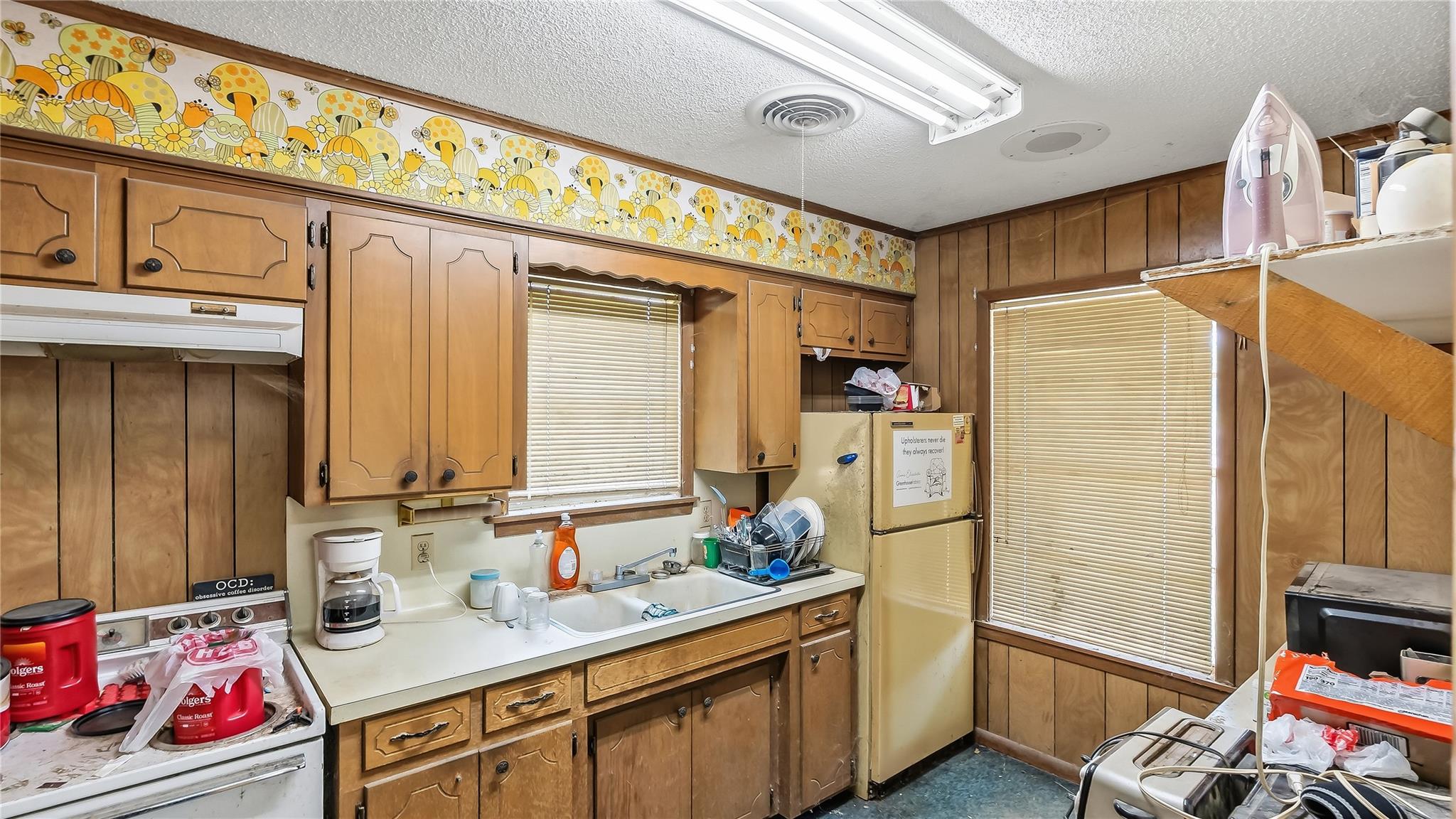 1301 Highway 105