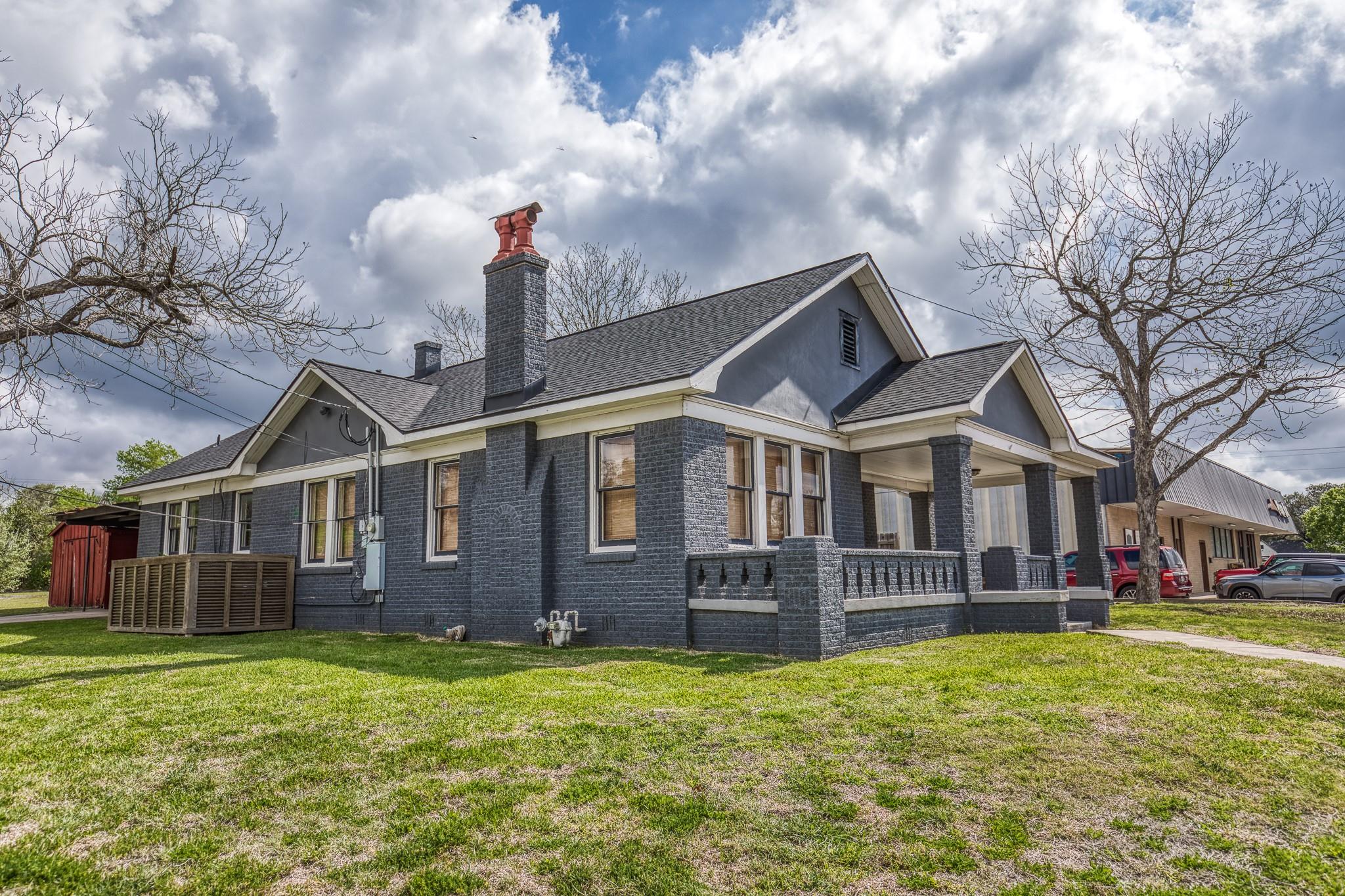 404 W Main Street