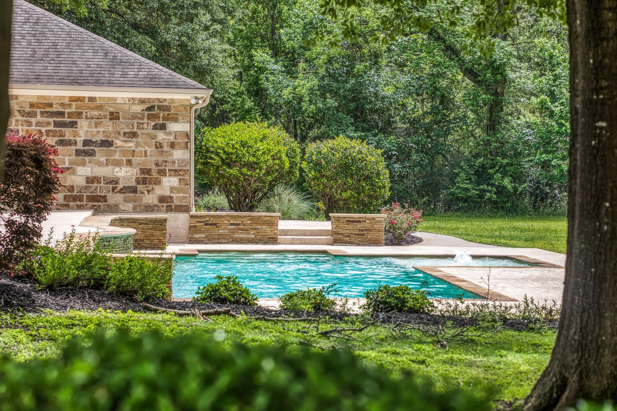 2629 Benton Drive