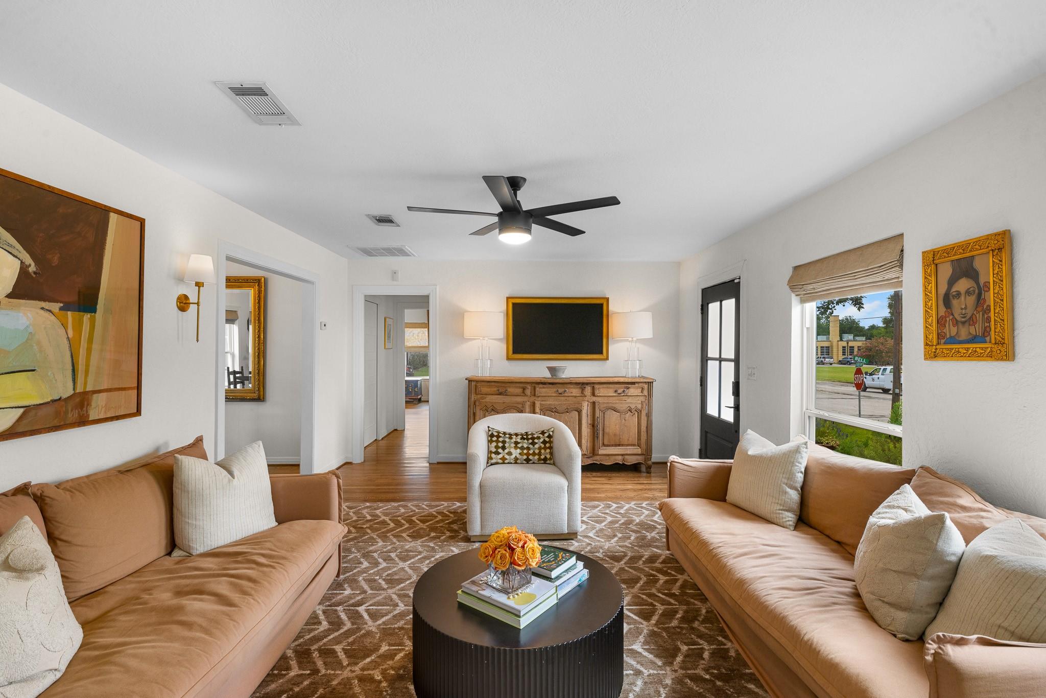 114 E Obryant Street