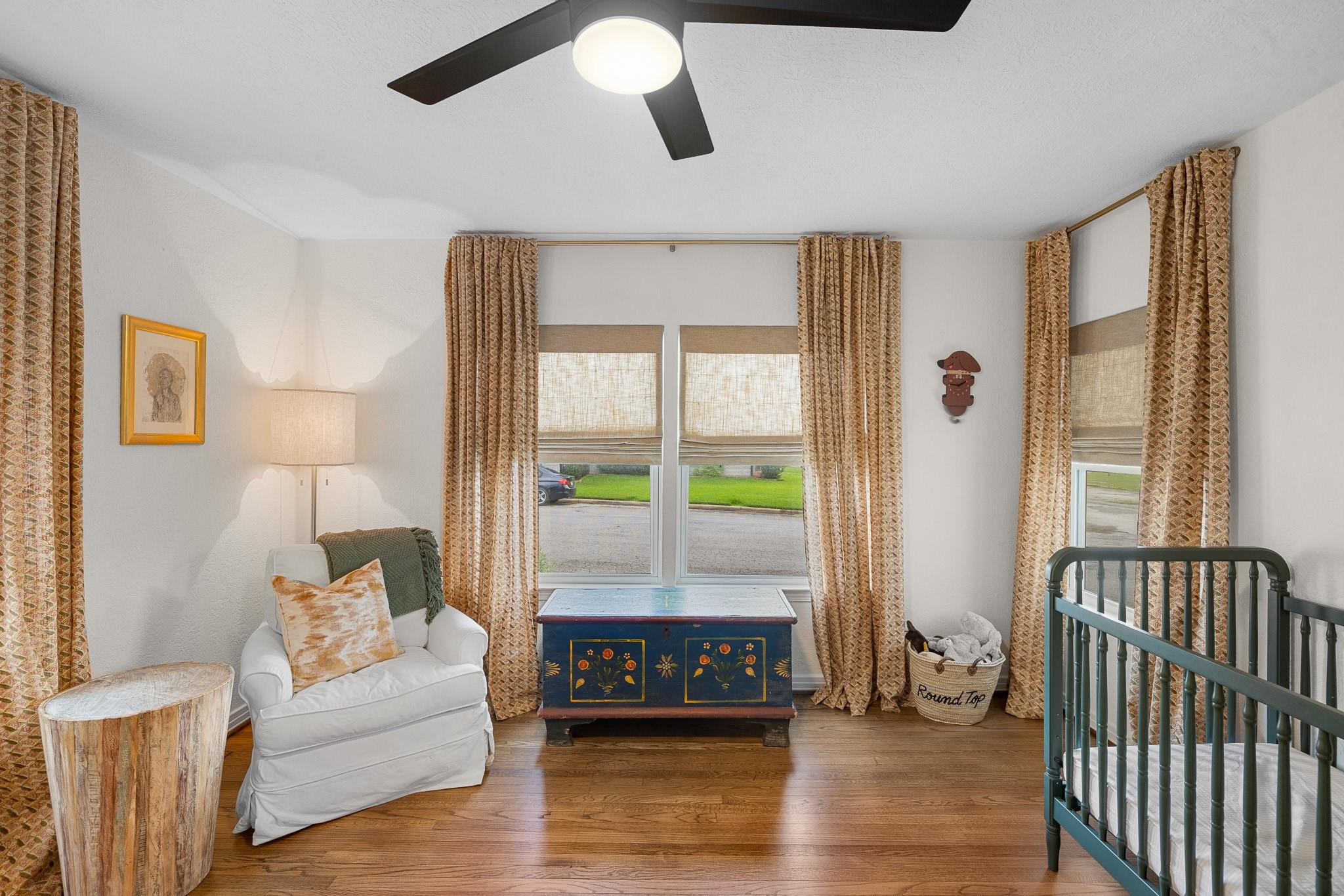 114 E Obryant Street