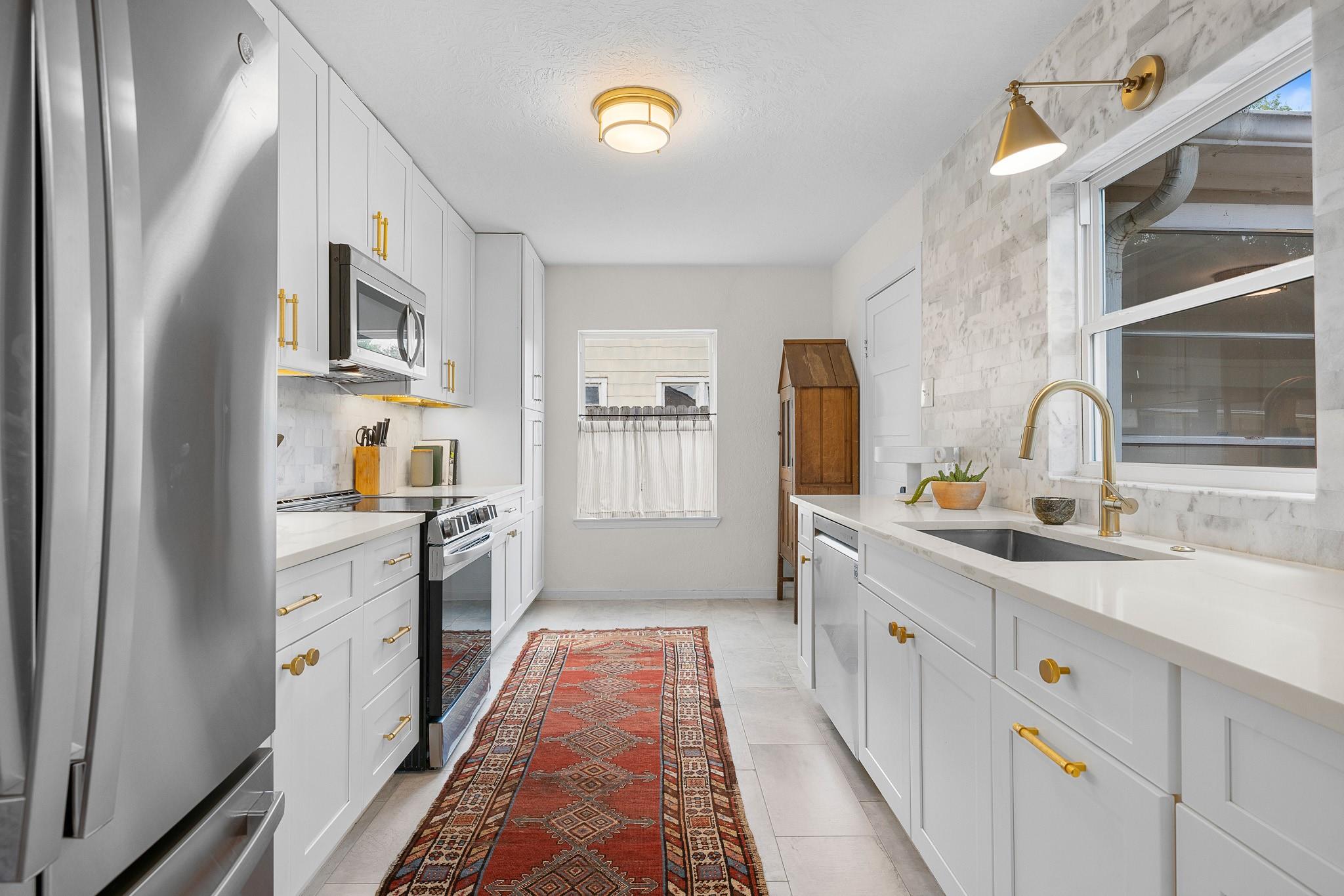 114 E Obryant Street