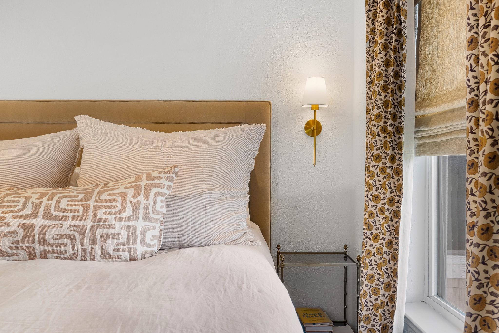 114 E Obryant Street