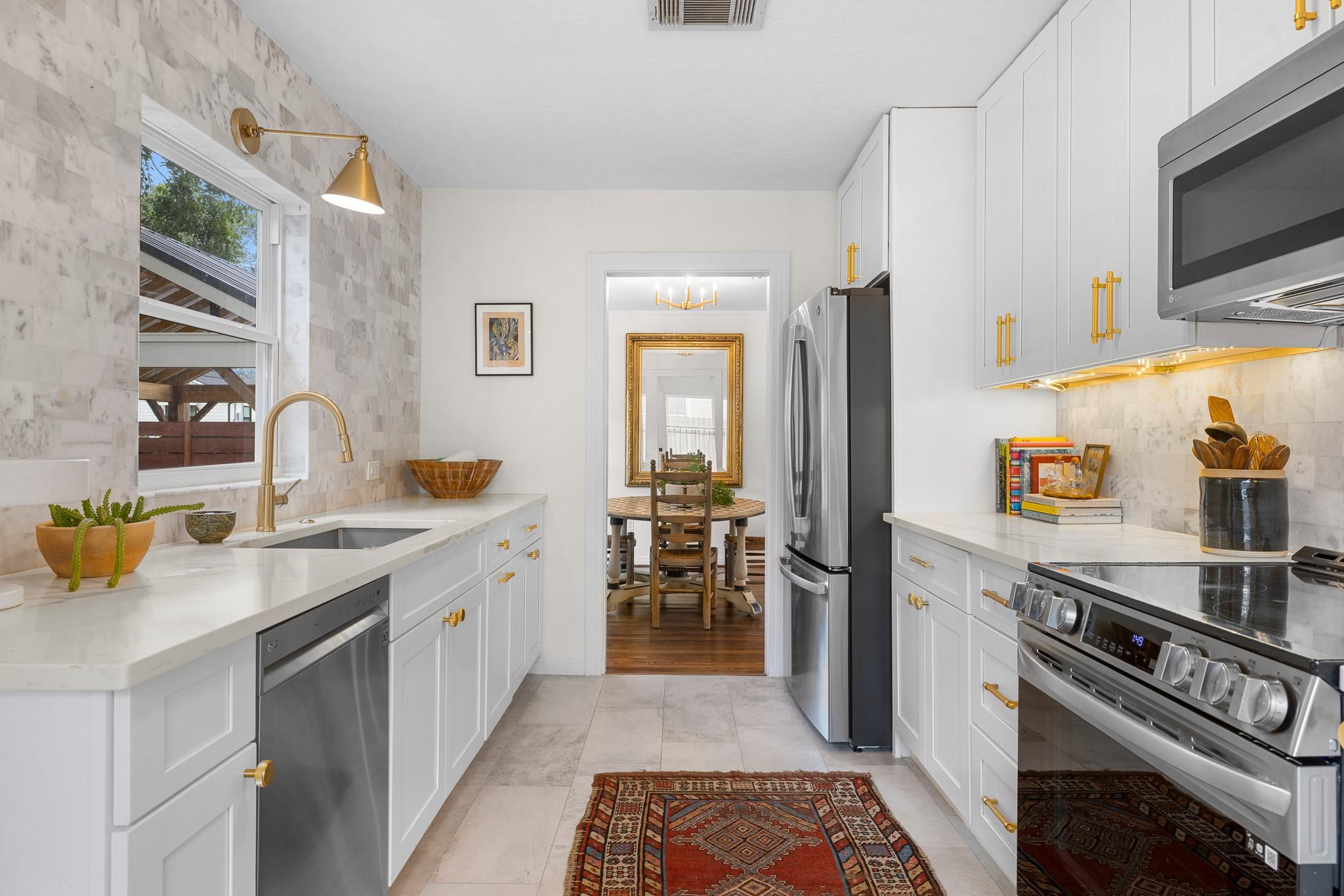 114 E Obryant Street