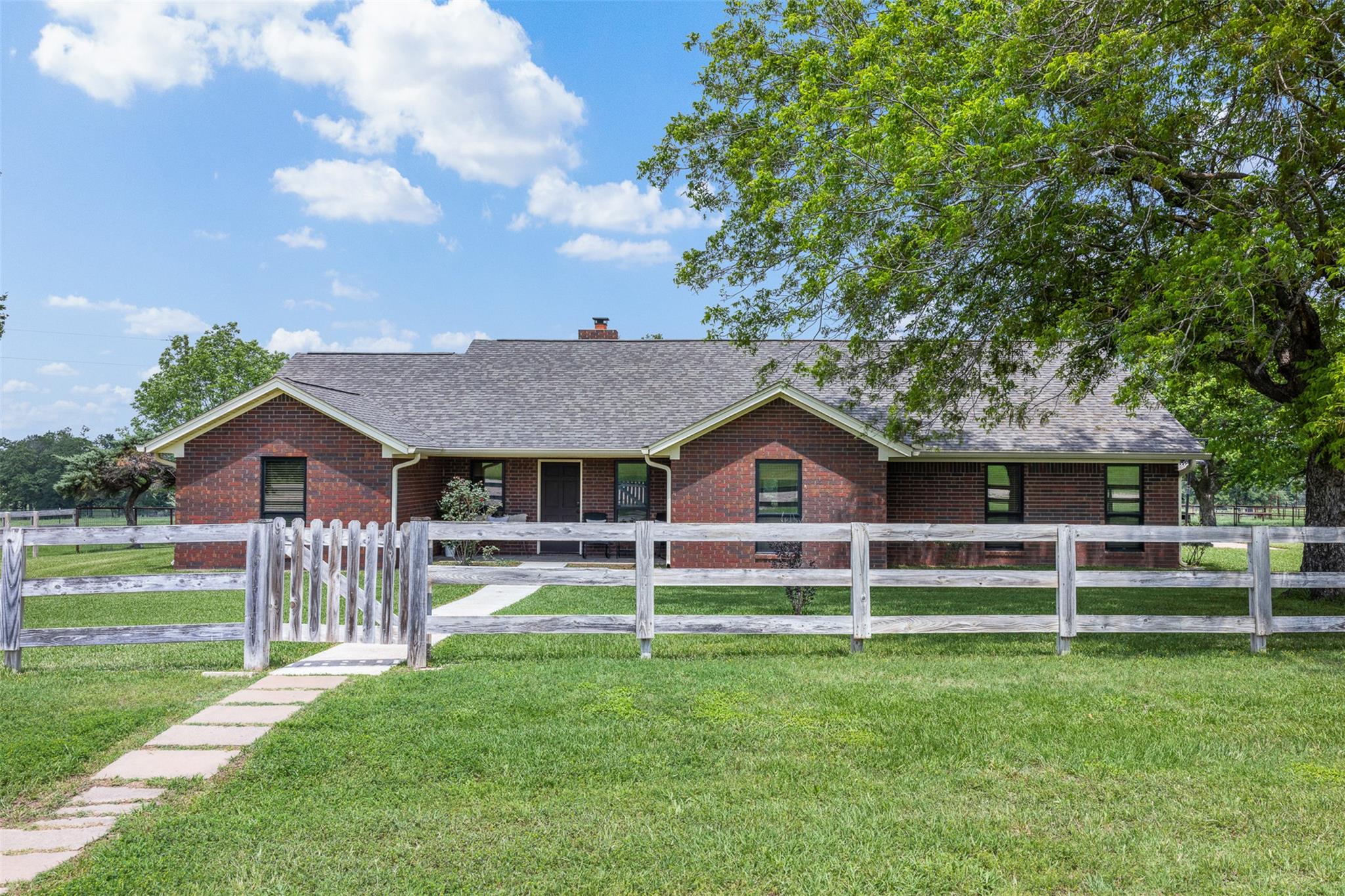 1016 County Road 306