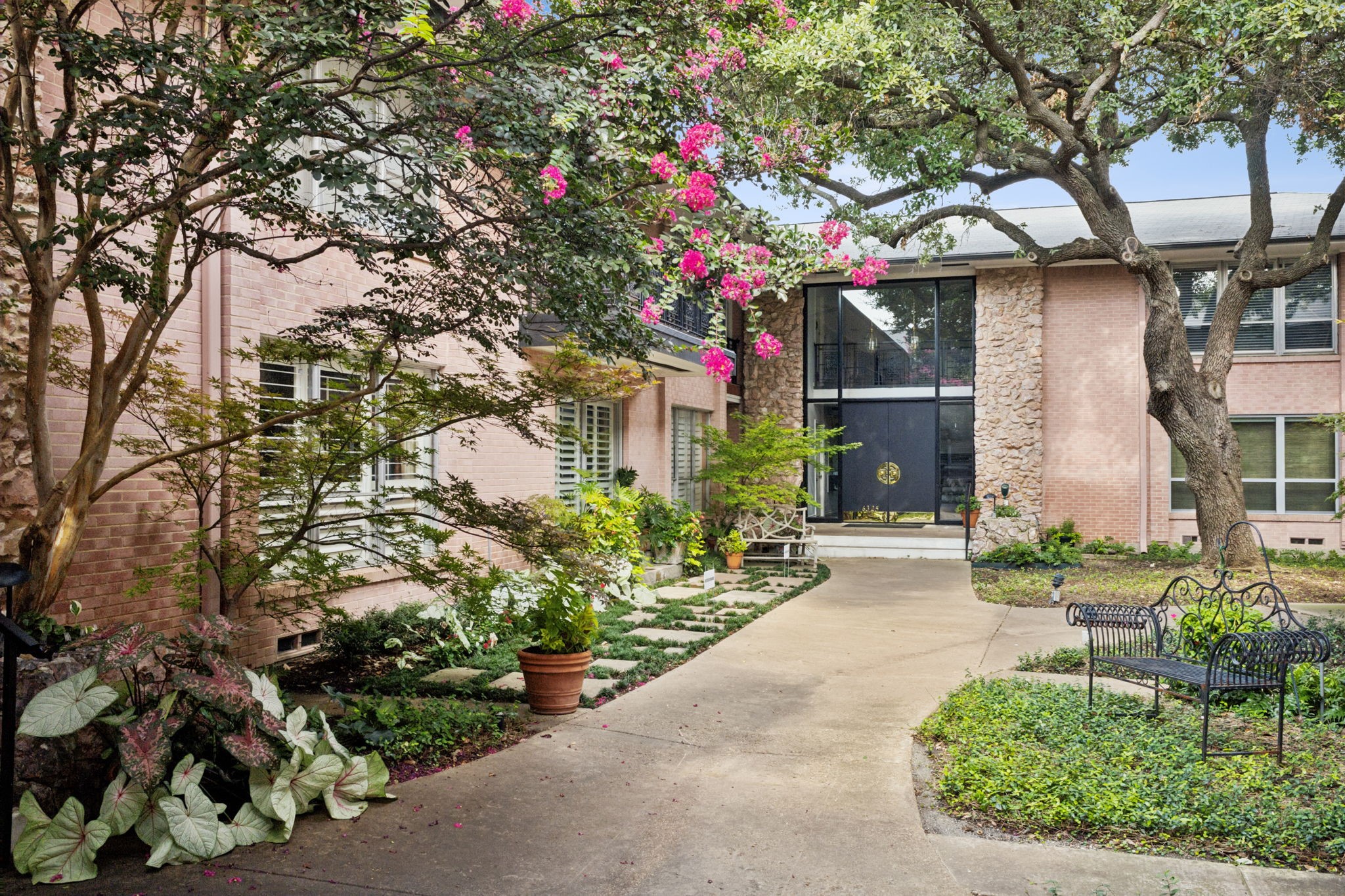 6325 Bandera Avenue A