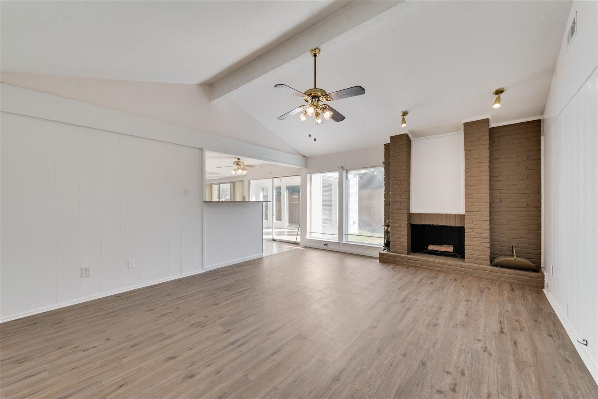 15716 Regal Hill Circle