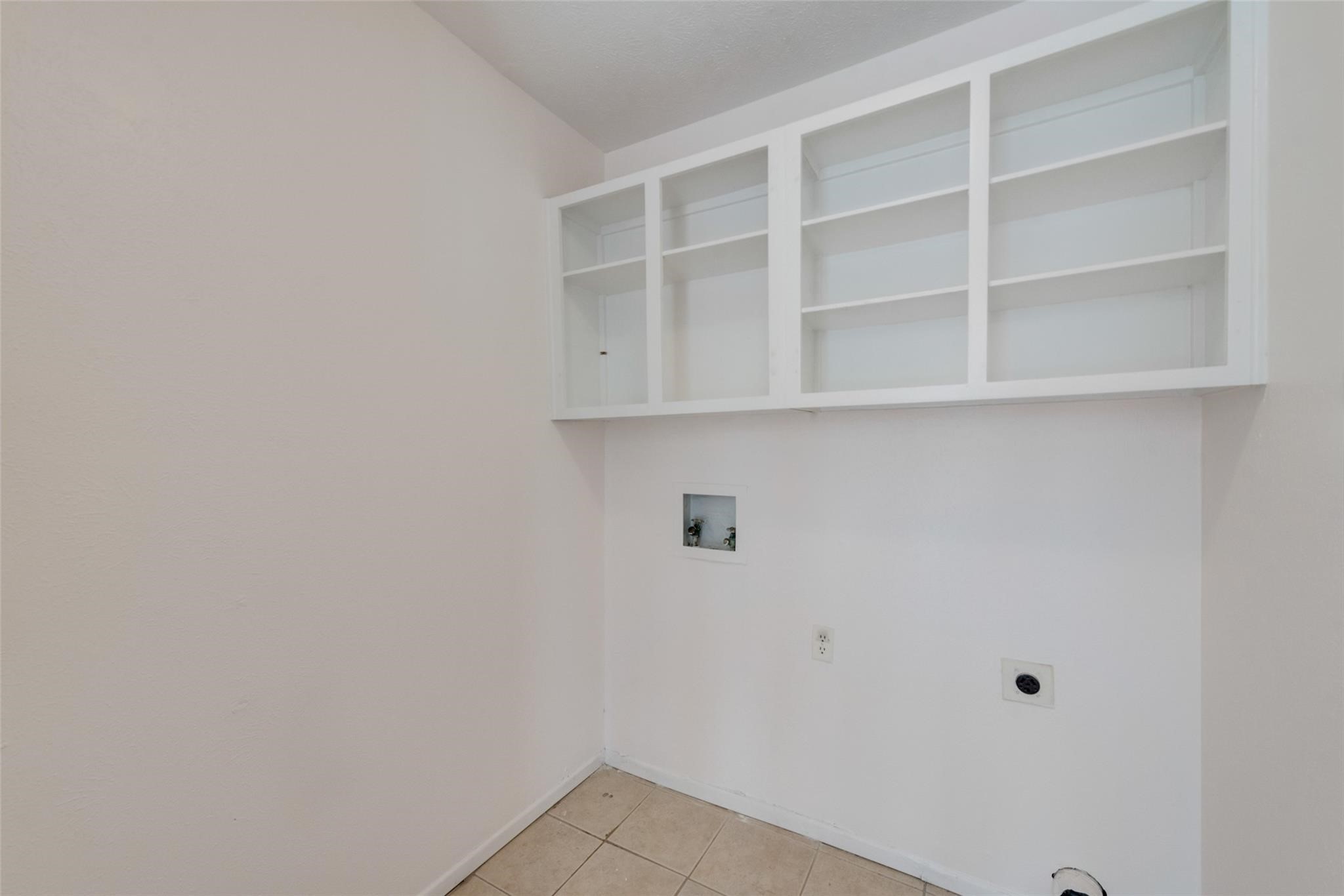 15716 Regal Hill Circle