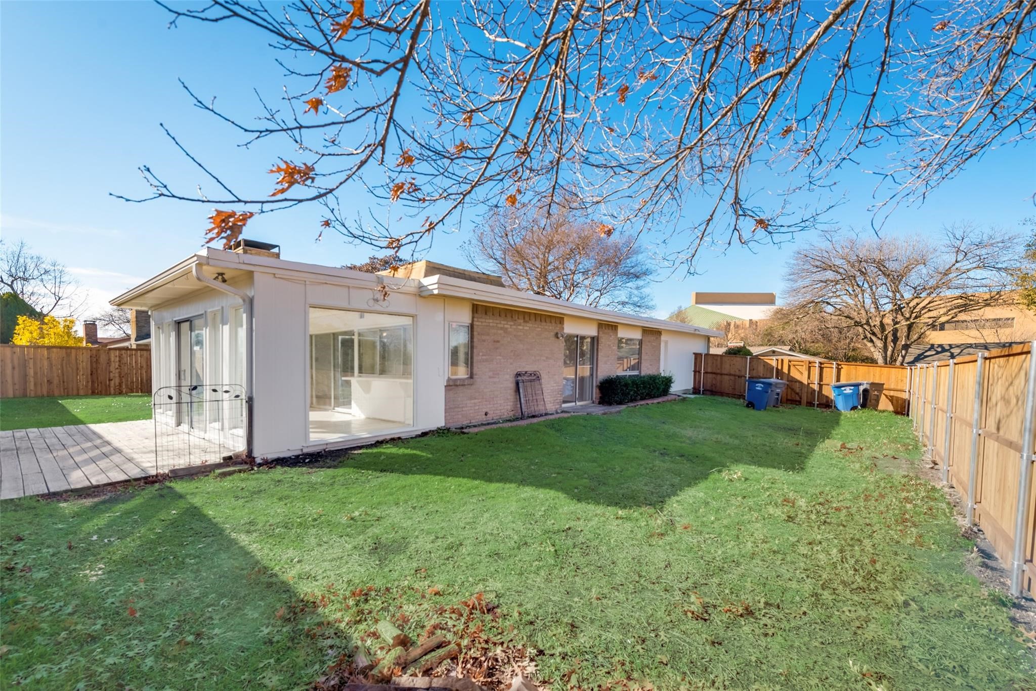 15716 Regal Hill Circle