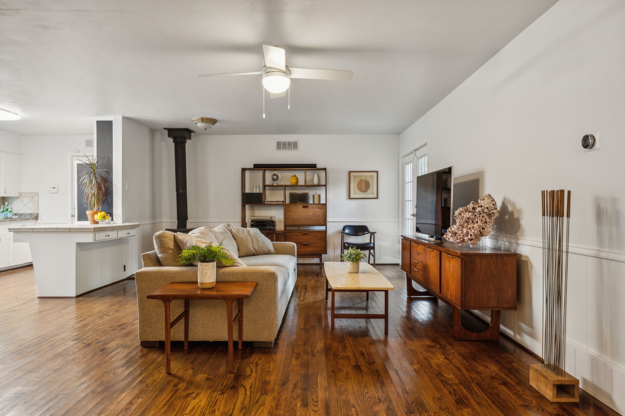 6861 Winchester Street