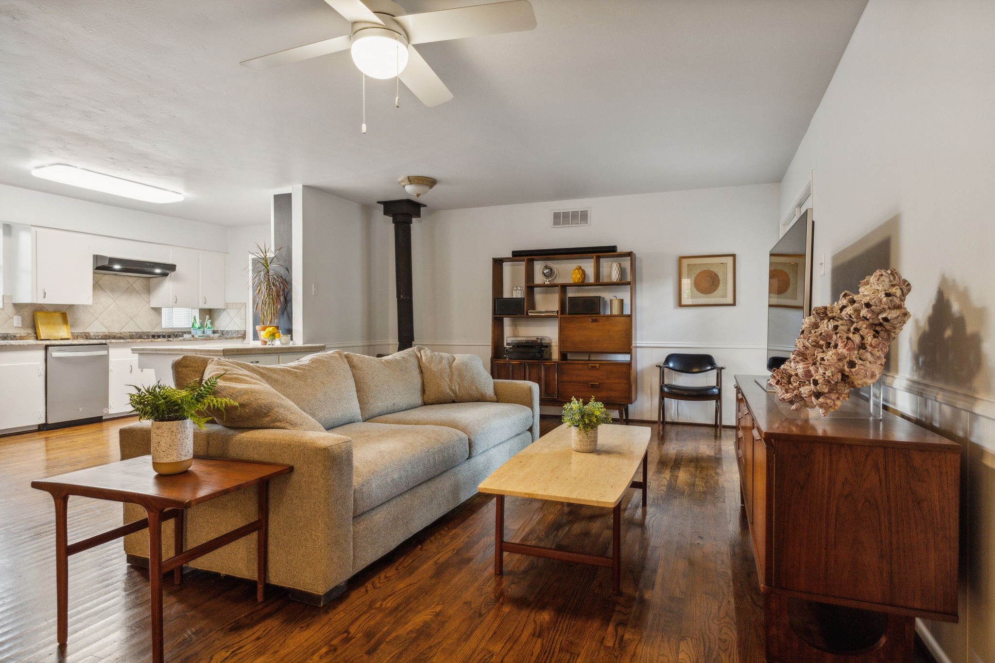 6861 Winchester Street