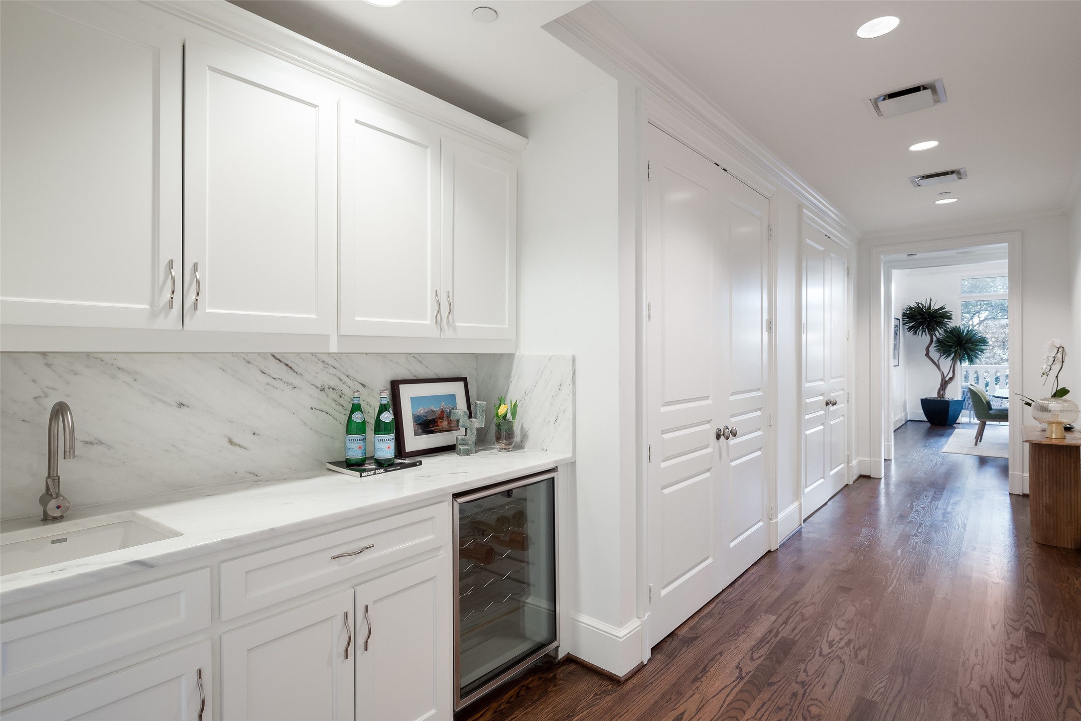 3505 Turtle Creek Boulevard 2C