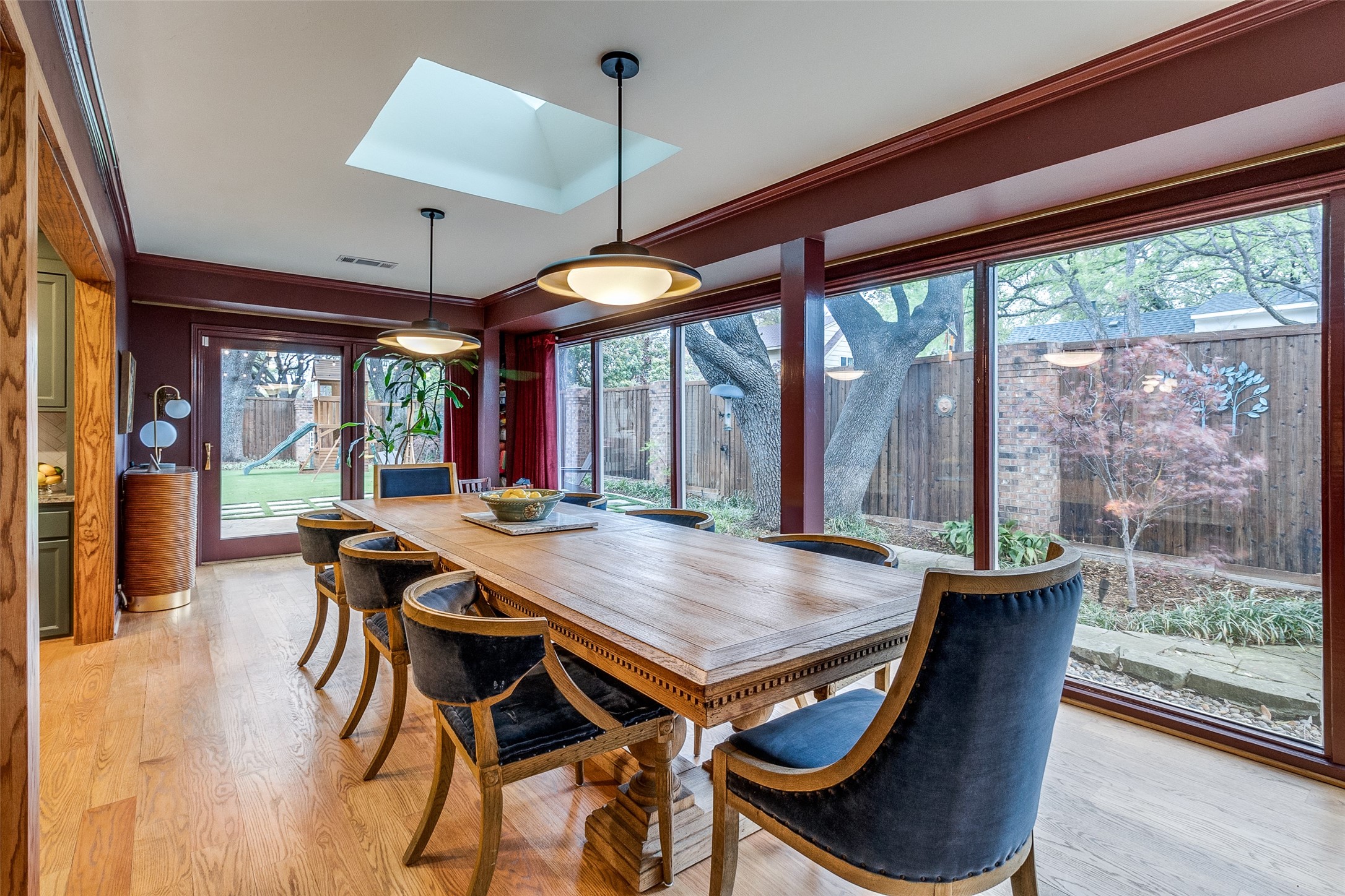 4535 Mendenhall Drive