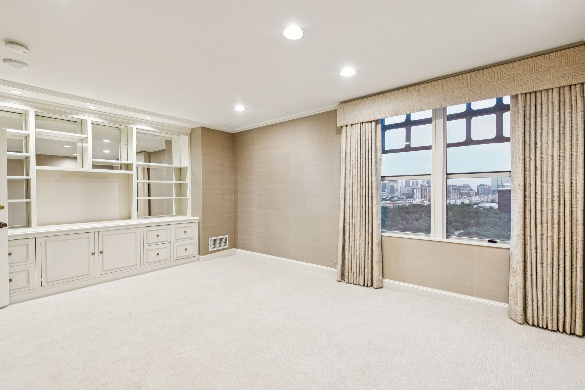 3525 Turtle Creek Boulevard 12A