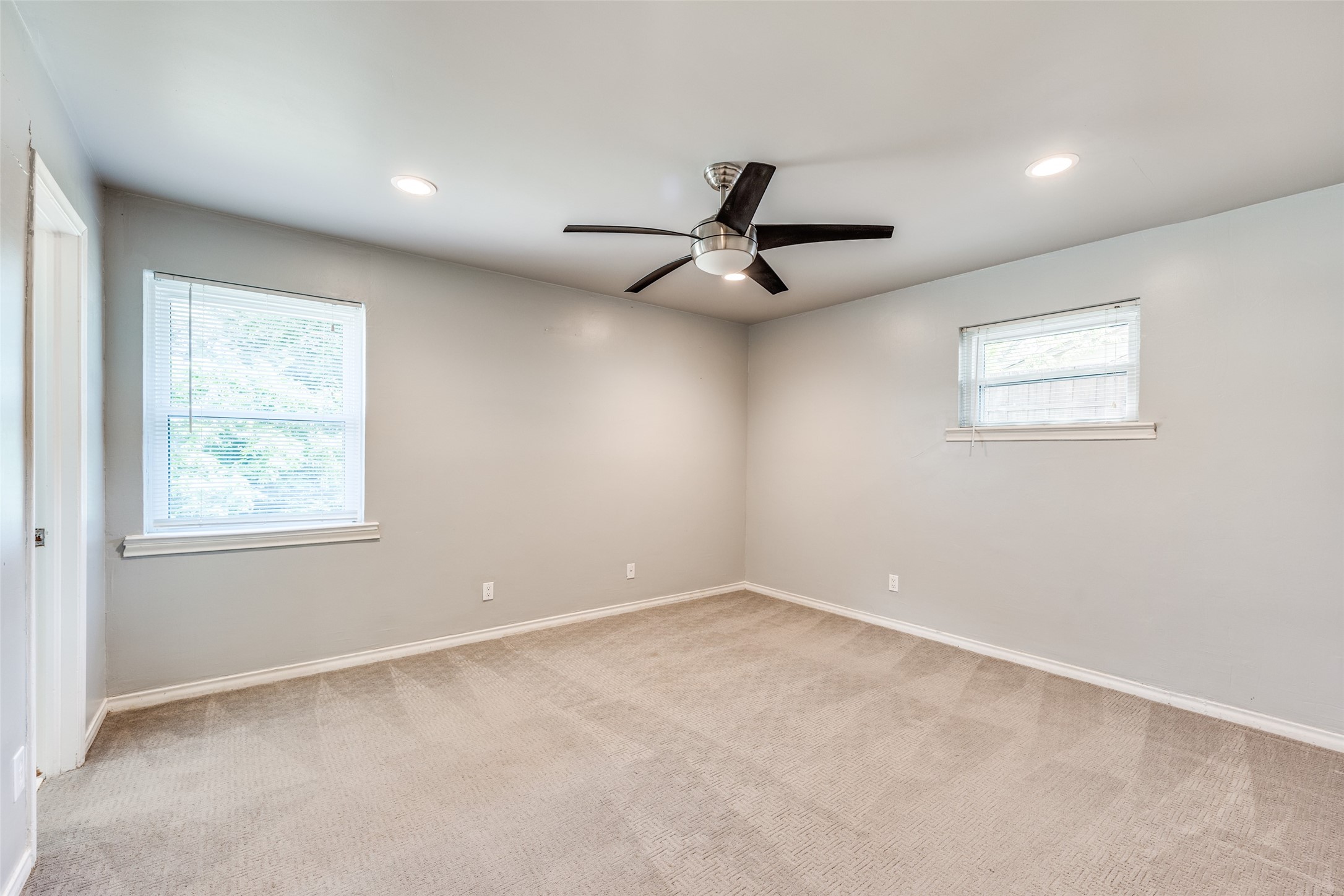 8705 Gladwood Lane