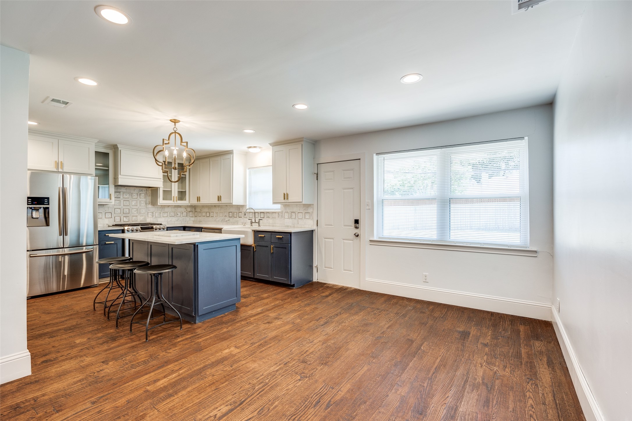 8705 Gladwood Lane