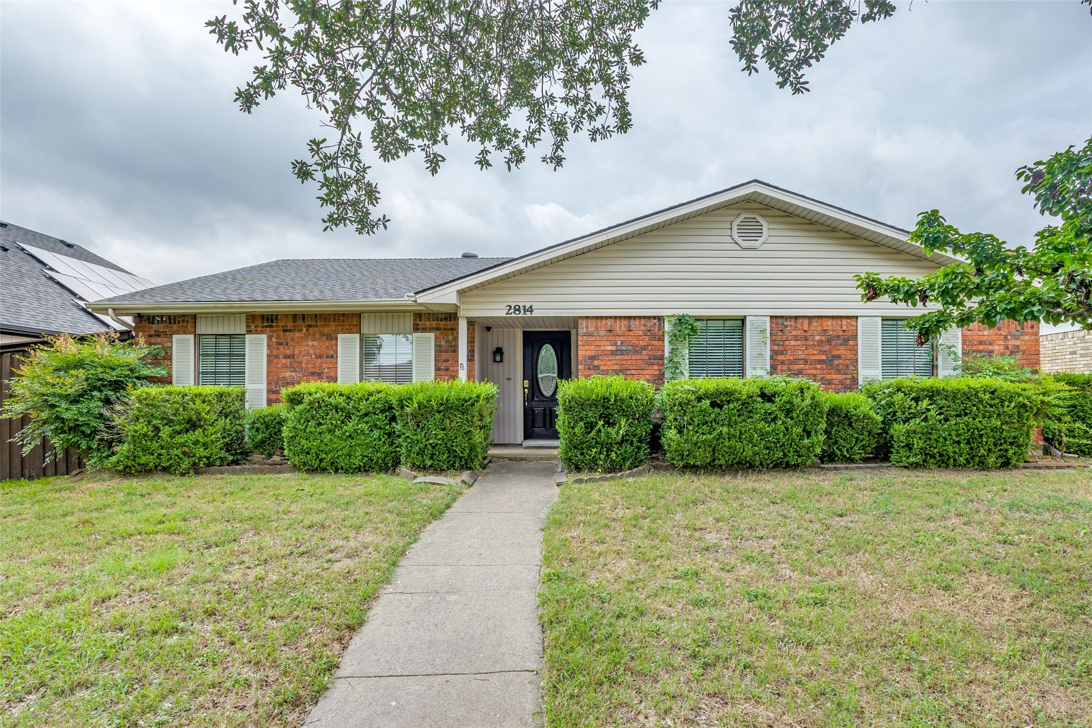 2814 Esquire Lane