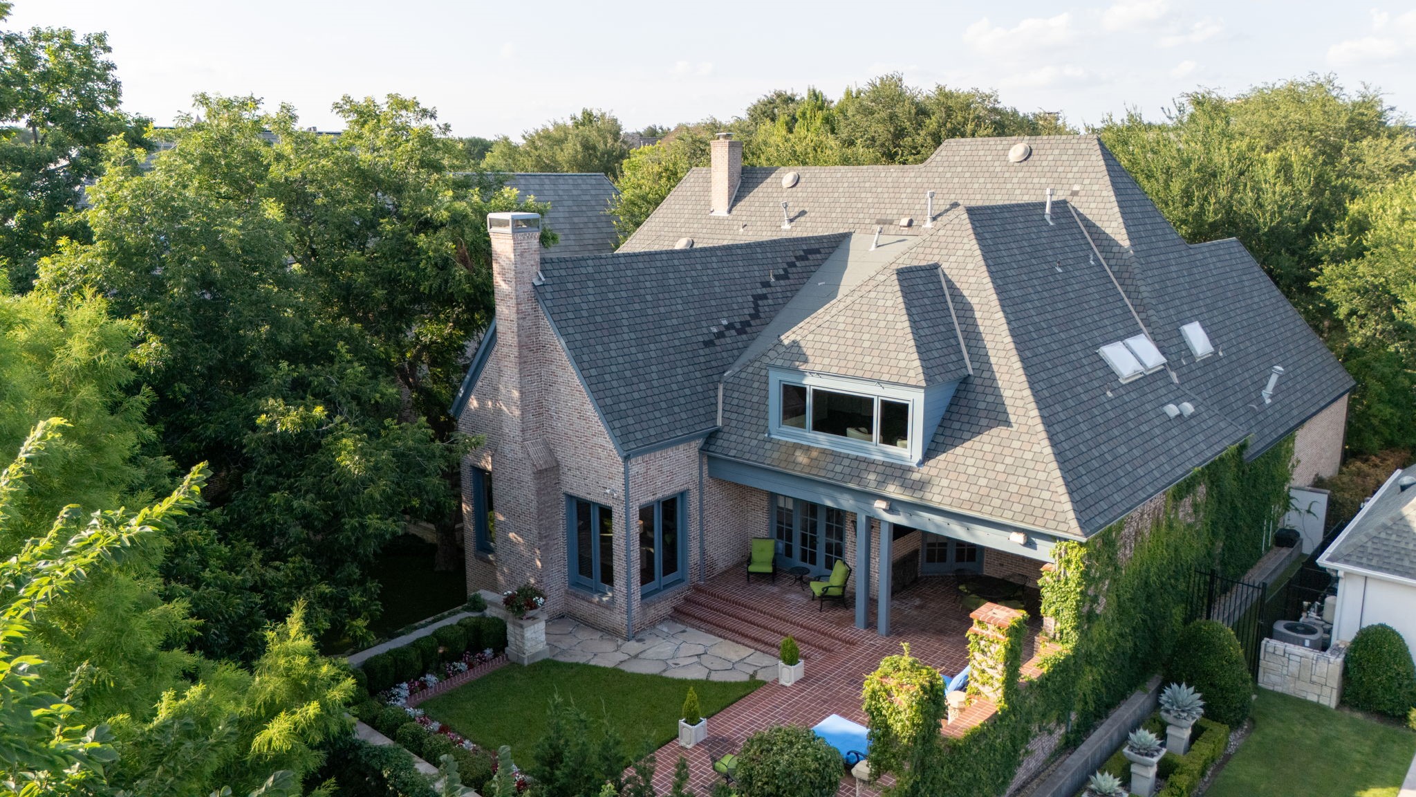 7044 Hill Forest Drive