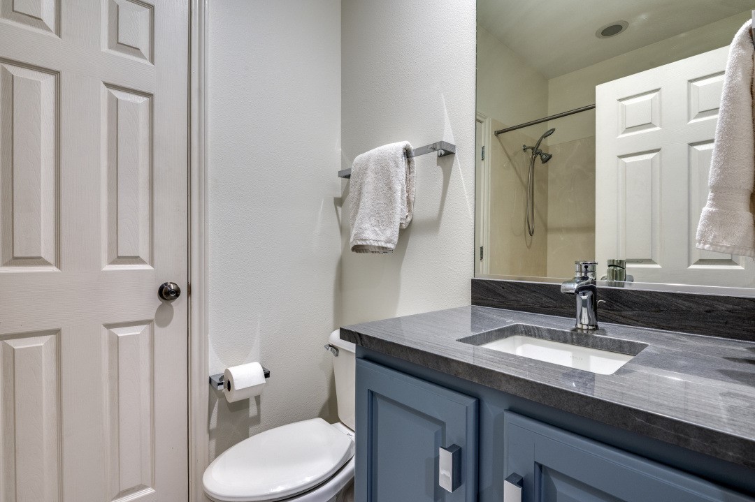 4411 Mckinney Avenue 19