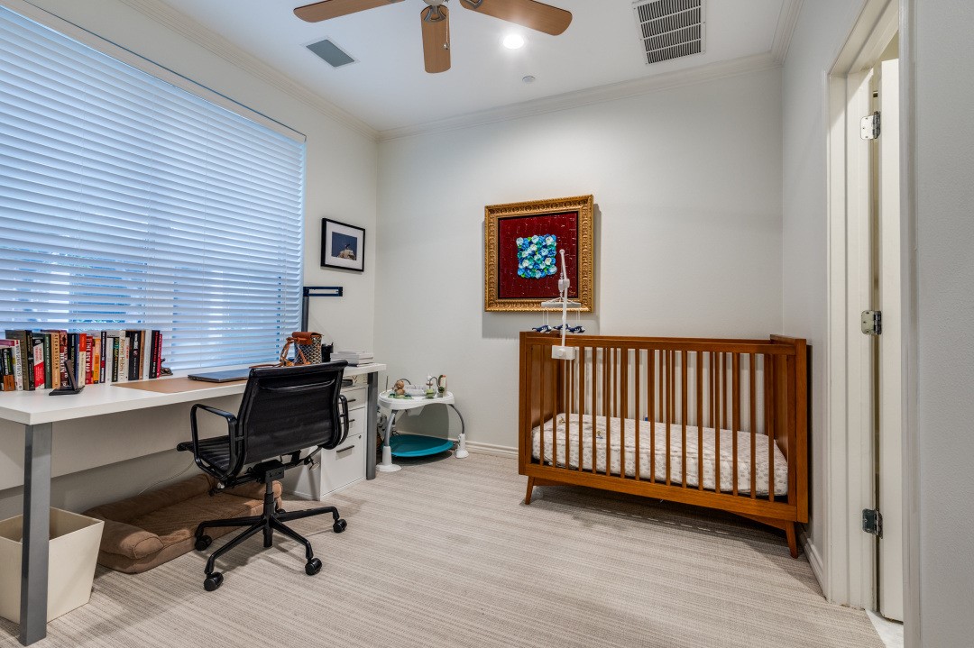 4411 Mckinney Avenue 19