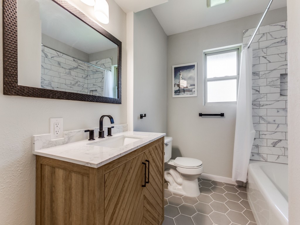 801 Scottsdale Drive