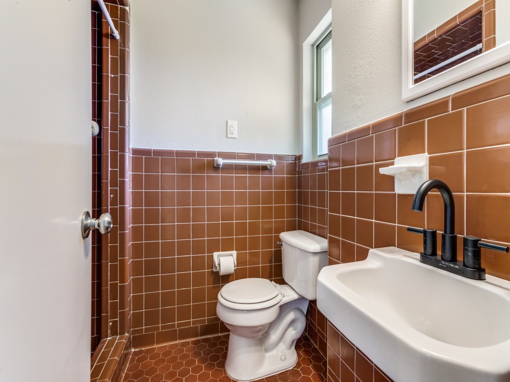 801 Scottsdale Drive