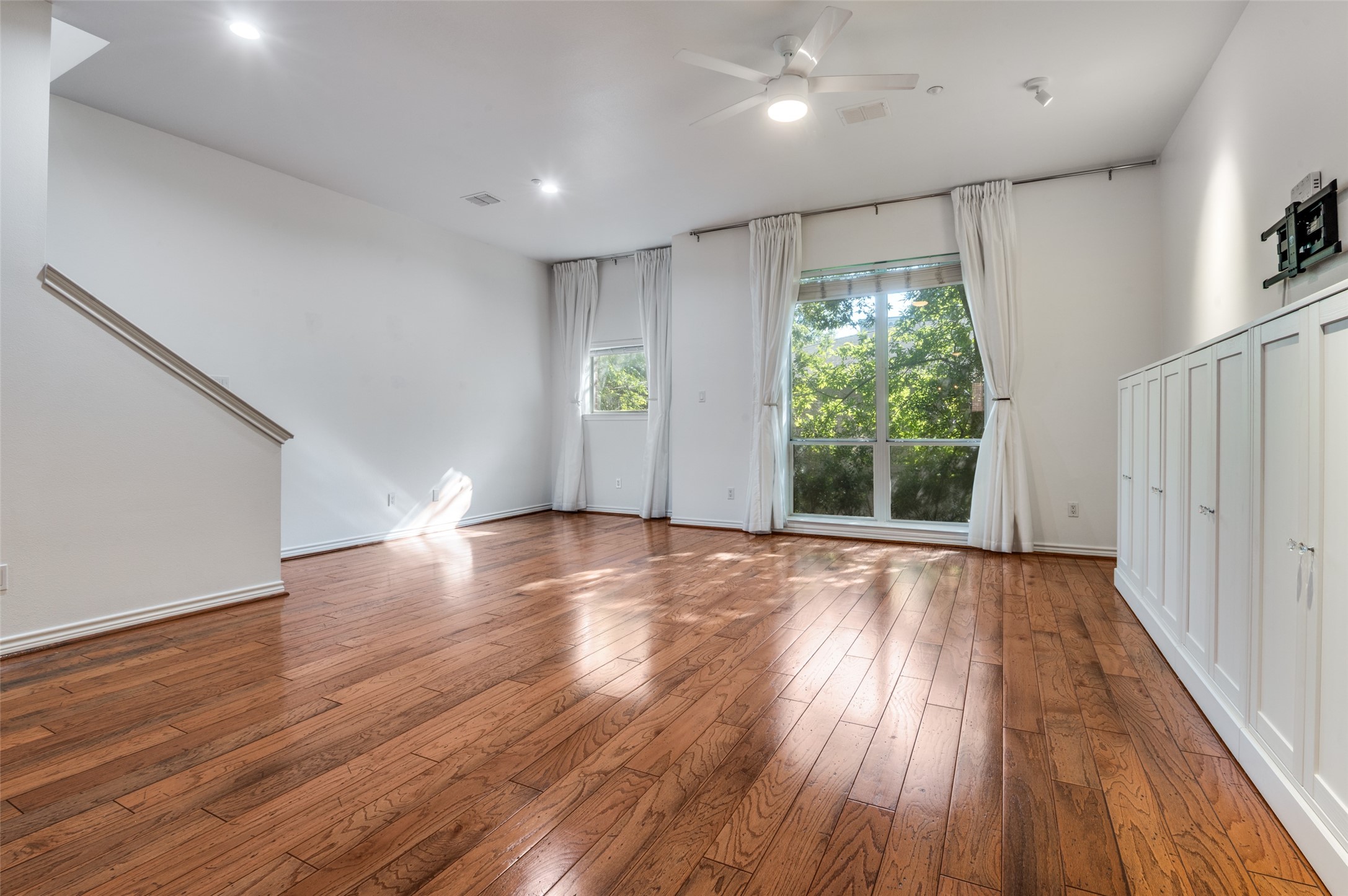 4411 Mckinney Avenue 38