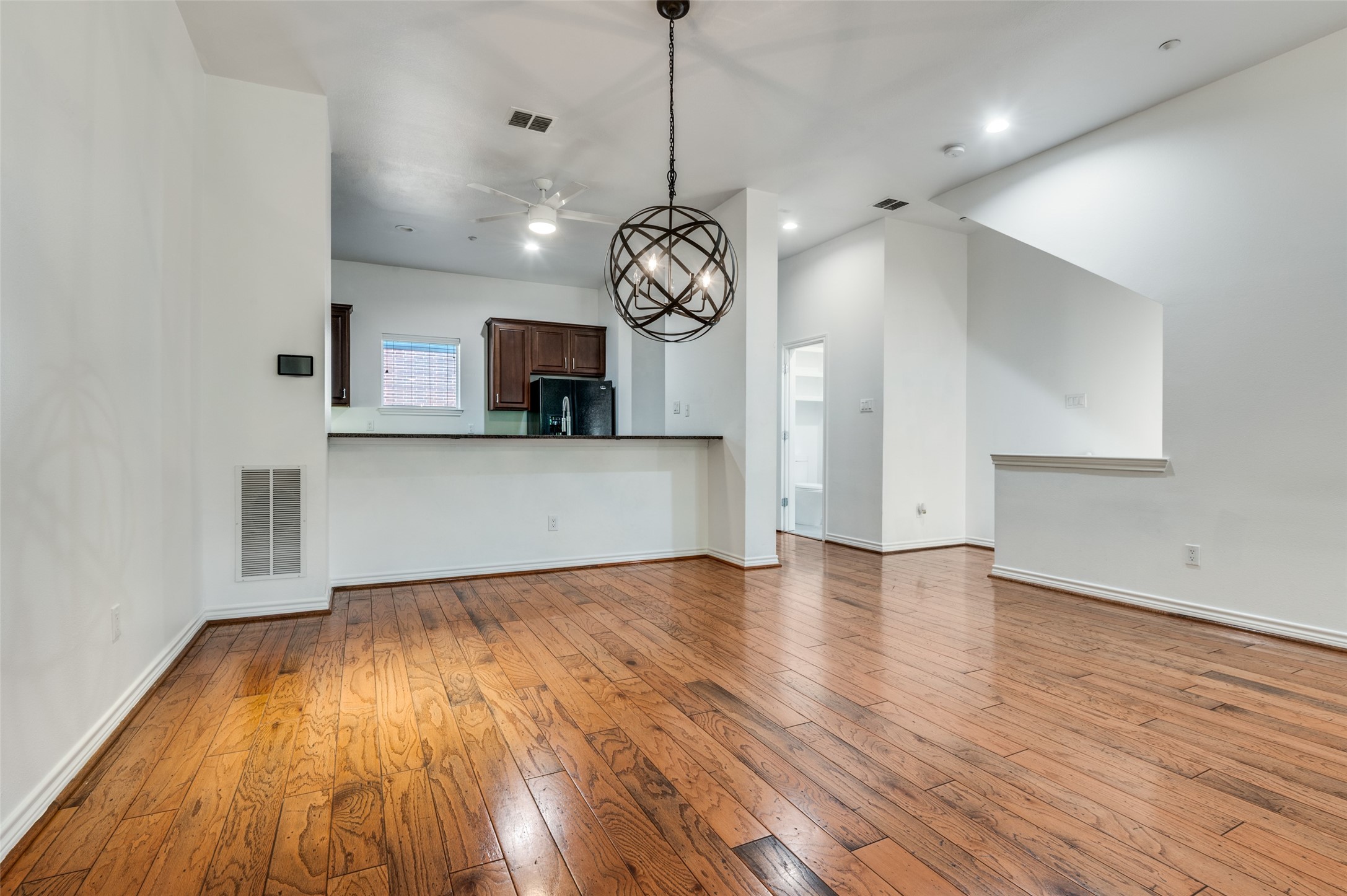 4411 Mckinney Avenue 38