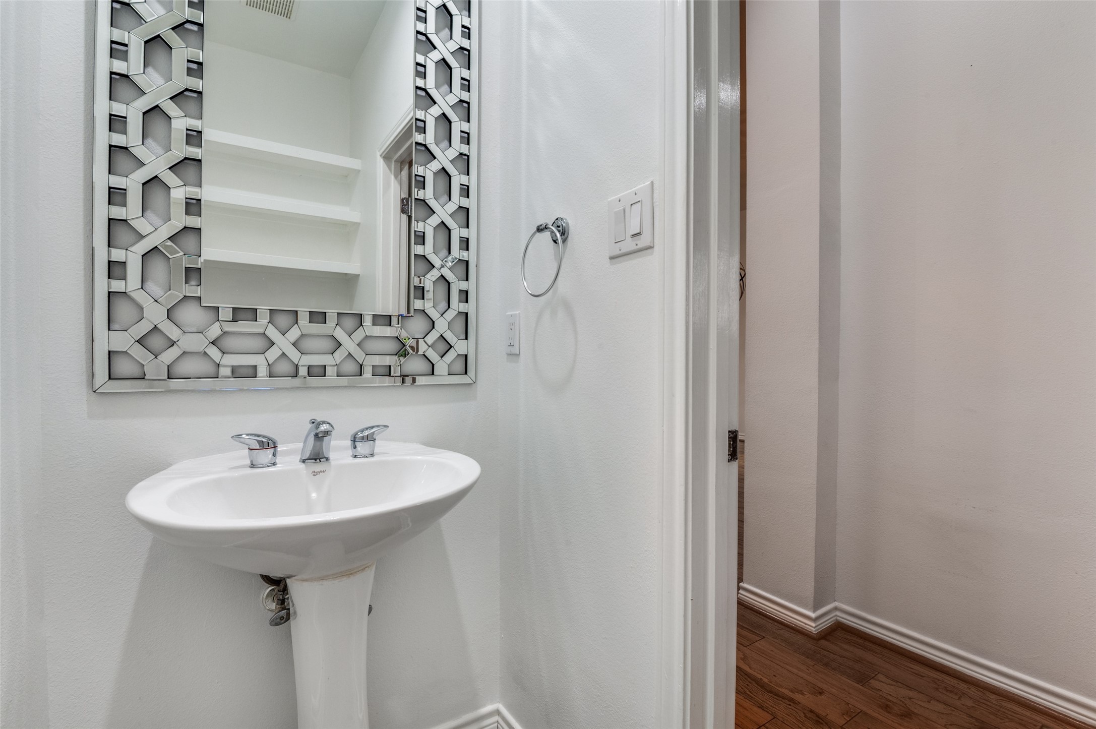 4411 Mckinney Avenue 38