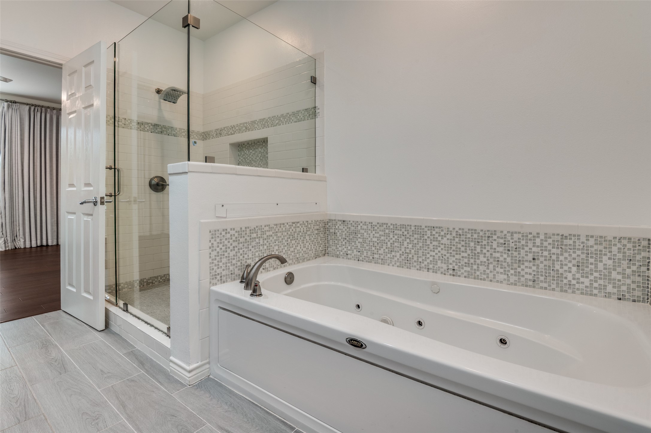 4411 Mckinney Avenue 38