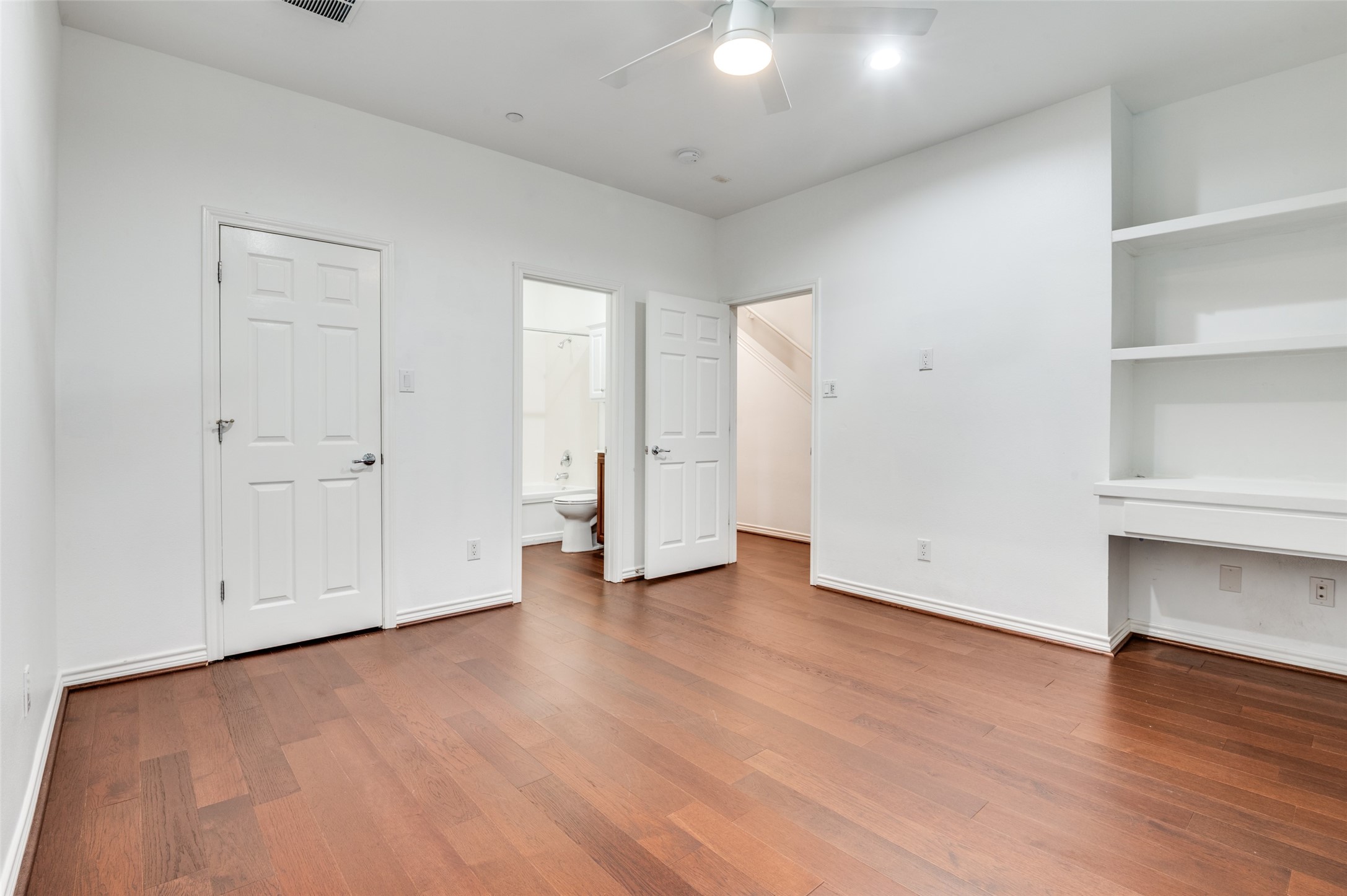 4411 Mckinney Avenue 38